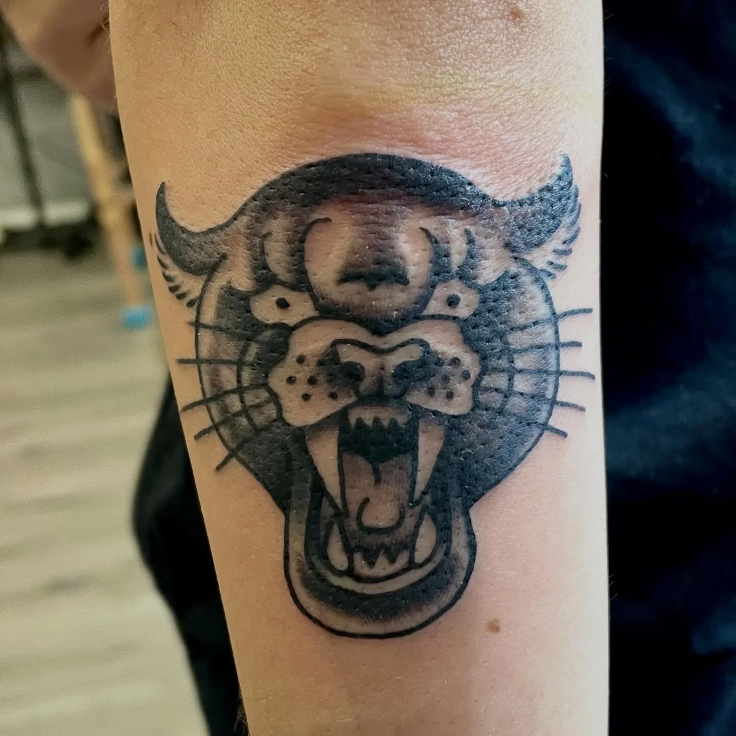 Fun get what ya get done by @cashusclay35_ 
We take walk-ins!
Come on in and play one of our games or simply pick something off the wall!
Here 12-8
(318)-562-3021☎️