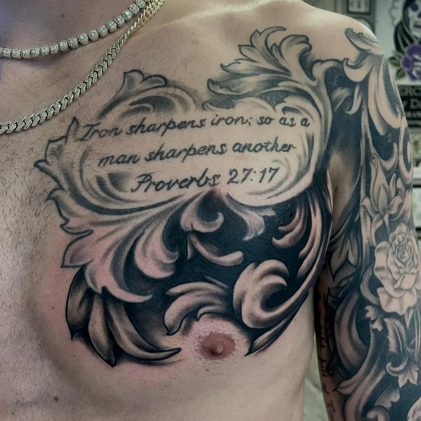 Here&rsquo;s a sick one done by @cashusclay35_ 
We take walk-ins! 
Come on in and bring a friend!
Here 12-8 daily! 
(318)-562-3021☎️