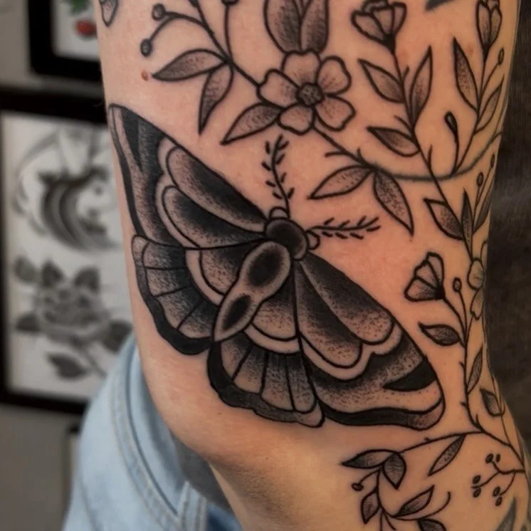 Here&rsquo;s a sweet moth done by @shanemccormicktattoos 
Come on on!
We&rsquo;re taking walk-ins!
Here 12-8 daily 
(318)-562-3021☎️