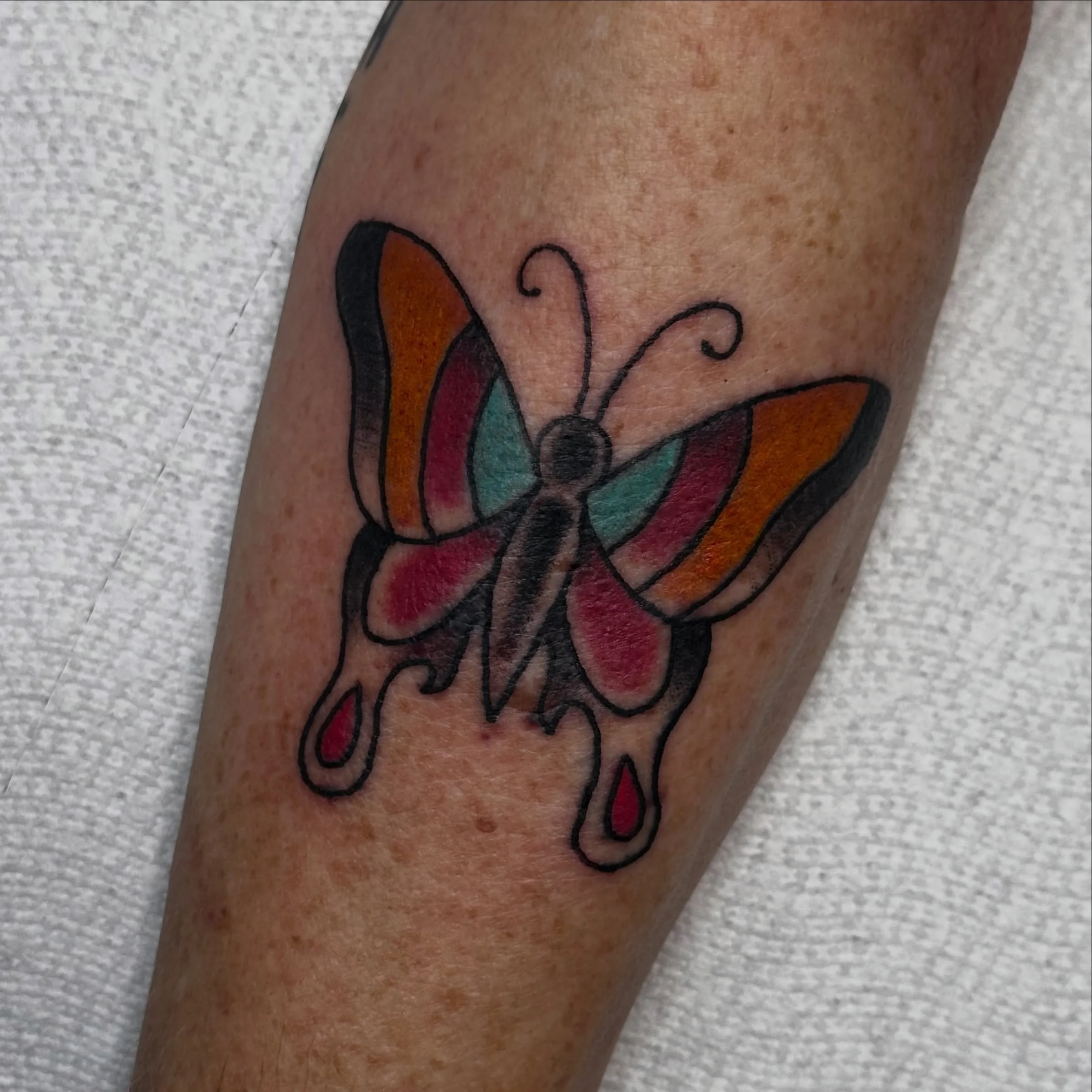 Here&rsquo;s one from our &ldquo;Mother&rsquo;s Day Flash Special&rdquo; by @shanemccormicktattoos 
We are doing these all month long so stop on in and see what&rsquo;s available.