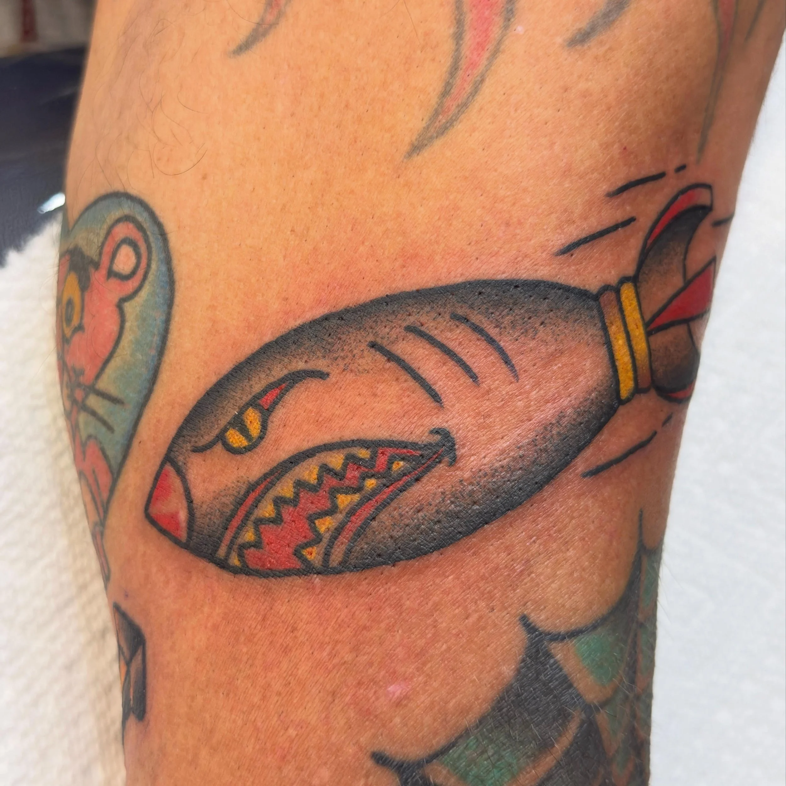 Here&rsquo;s a rad one done by @jeffpatterson_tattoo 
Walk-ins welcome!
Here 12-8 daily
come on in!
(318)-562-3021☎️