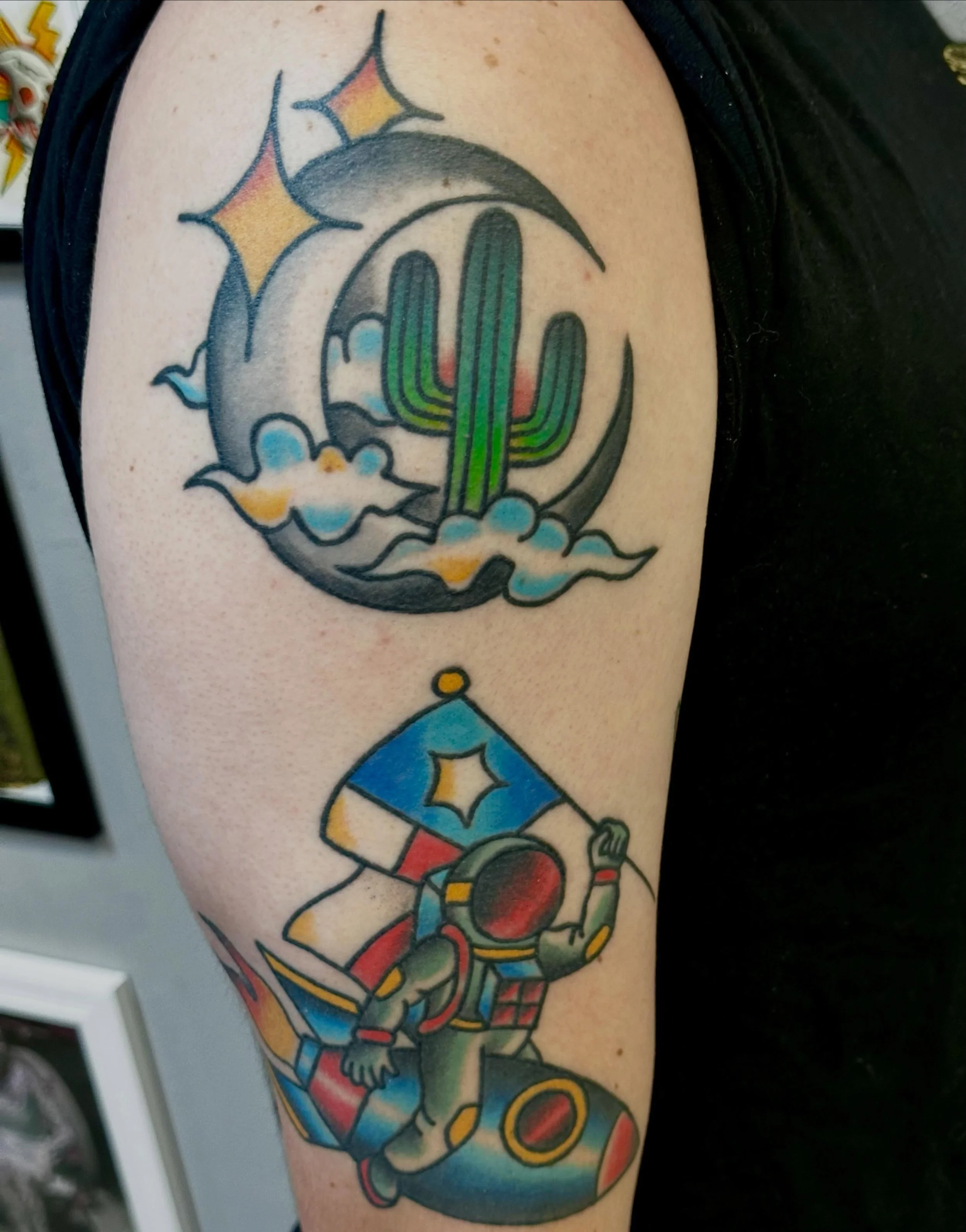 Check out these nicely healed ones by @shanemccormicktattoos 
Our tattoos heal great! 
Walk-ins welcome! Or reach out to an artist of choice to get on the books!
Here 12-8 daily
(318)-562-3021☎️