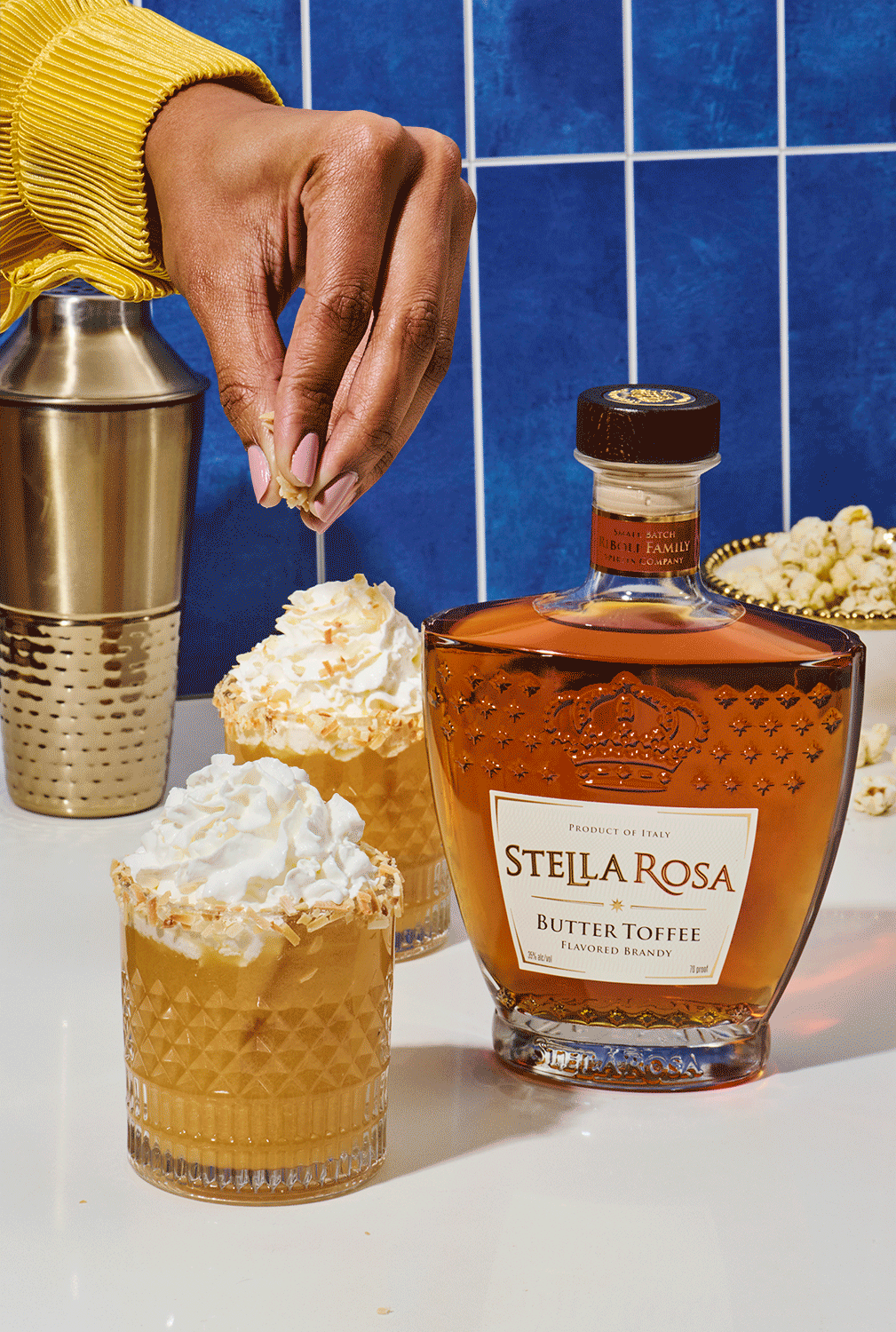 StellaRosa_ButterToffeeGarnish.gif