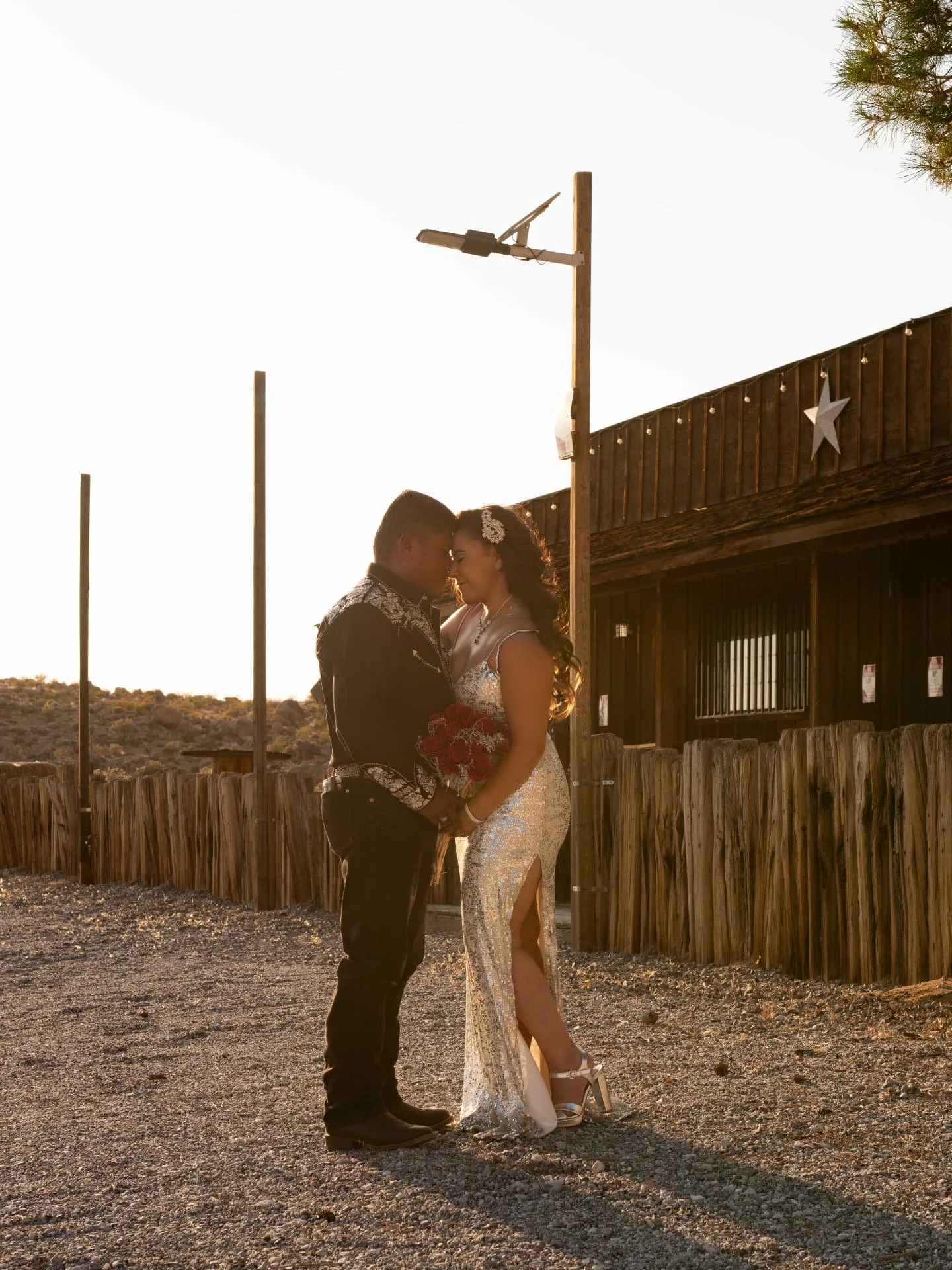 Capturing Love Stories❤️🫶🥂
#anniversaryphotos #anniversary #aniversario #lovestories #couples #highdesertphotographer #photographer #capturinglove #nikonambassador
