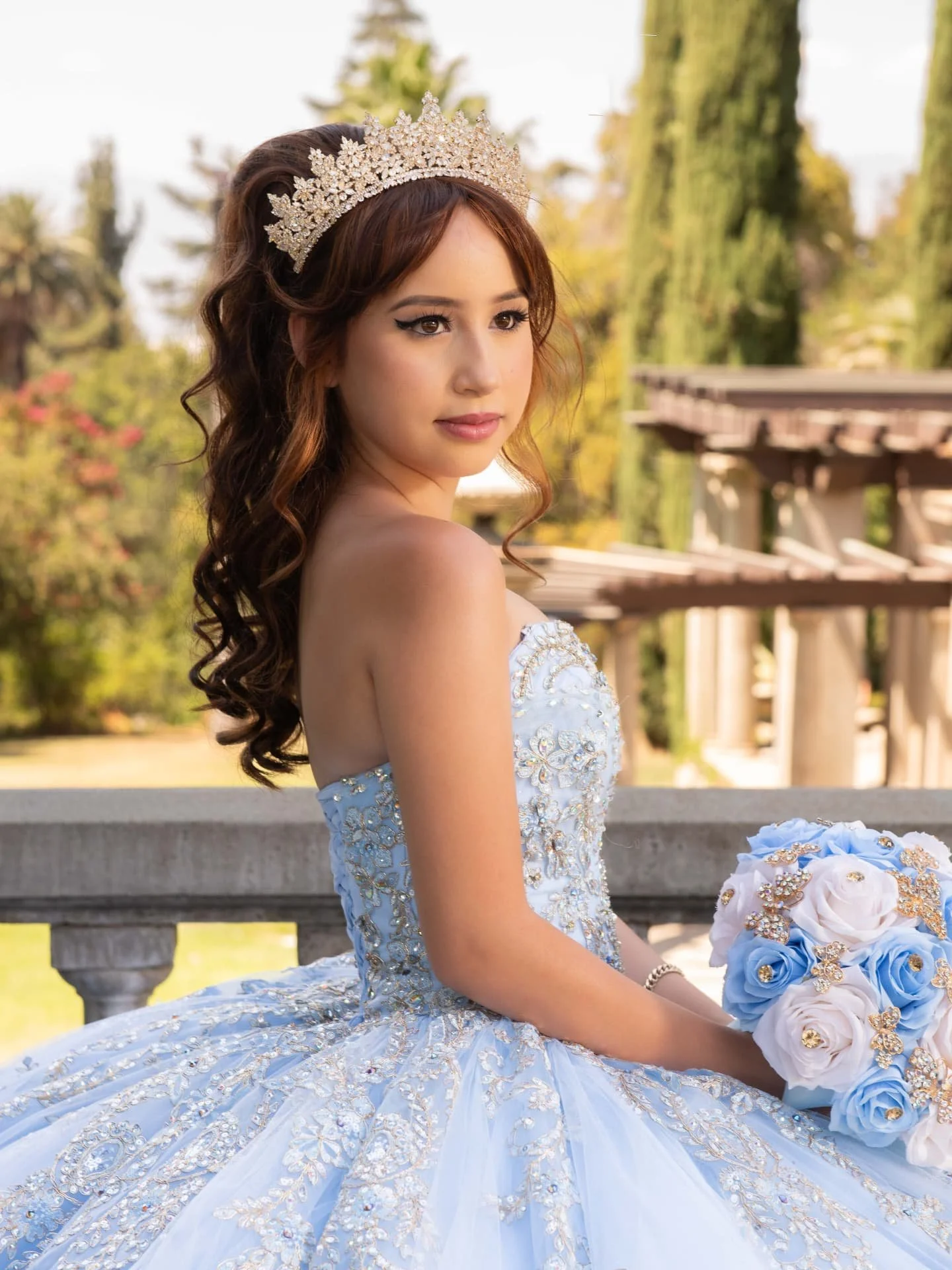 Ashley's Quince Preshoot 🤍

#quincepreshoot #quincea&ntilde;era #cinderellavibes #cinderellaquincea&ntilde;era
#princess #reallifeprincess #photography #southerncalifornia #photographer #photographybyyeidy