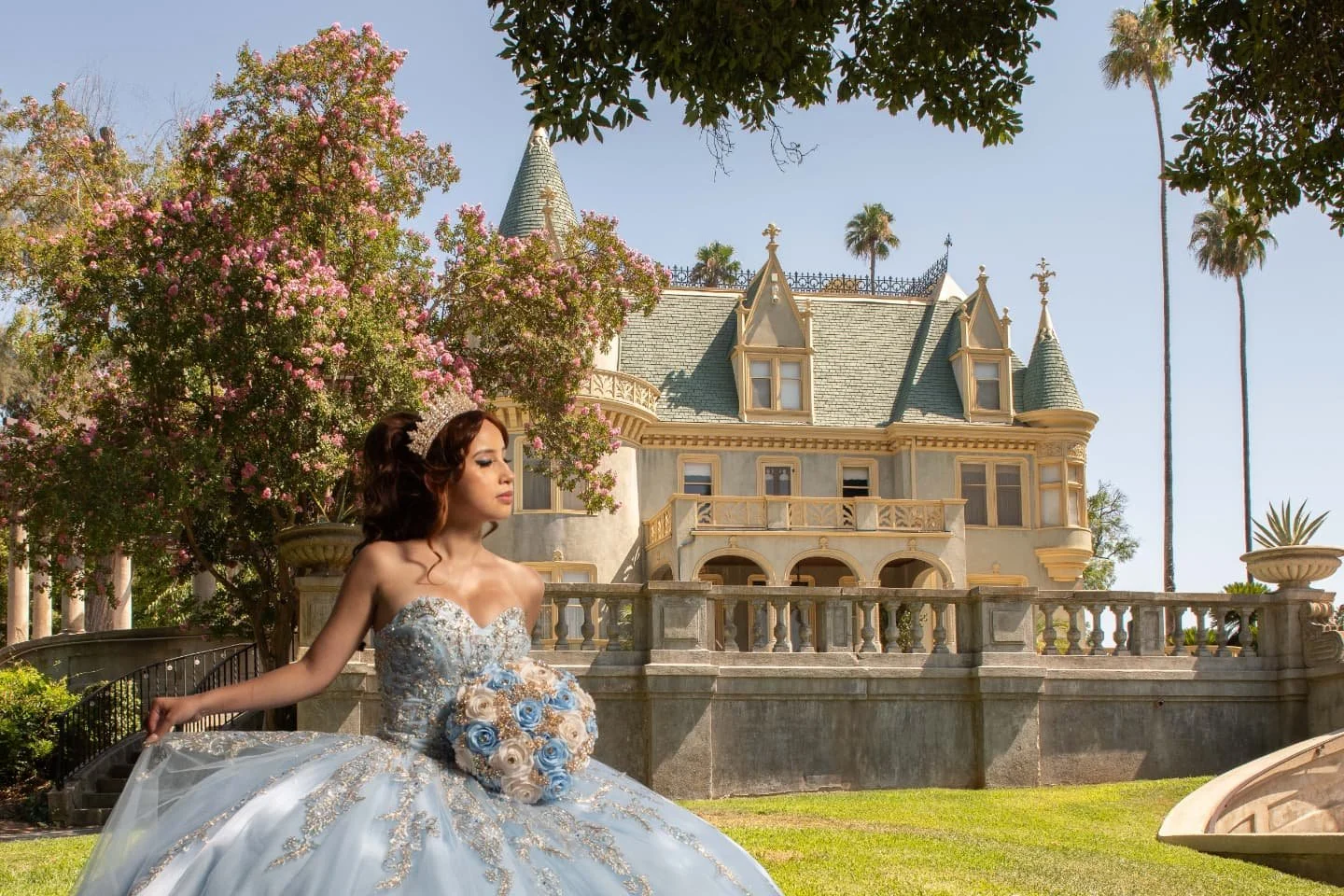 Royalty✨️

Photographer: @photographybyyeidy 
Location: @kimberlycrest 

#trueprincess #cinderellaquince #royalty #kimberlycrest #redlands #southerncalifornia  #photographer #photographybyyeidy