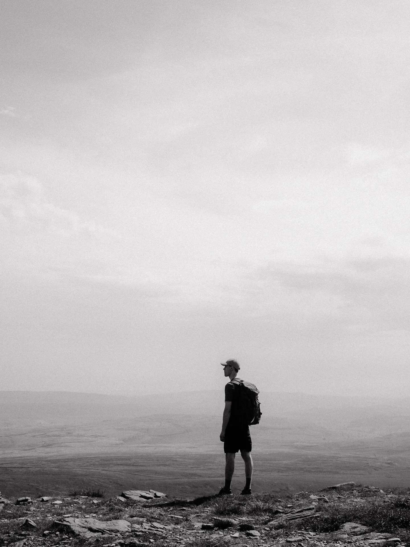 A visit to the Yorkshire Dales 🌿

Walks across rolling hills, wandering through picture perfect villages and market towns, and cooling off with dips in rivers and waterfalls. 

Fresh air, slow days, and plenty of countryside. The perfect Yorkshire g