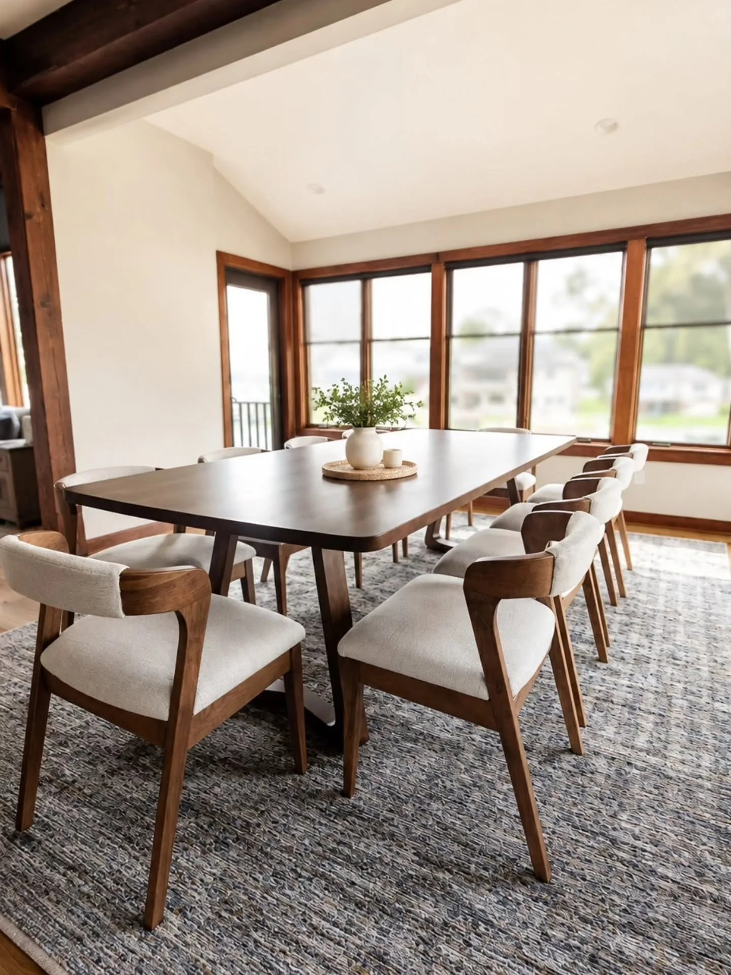 Dining room.jpg