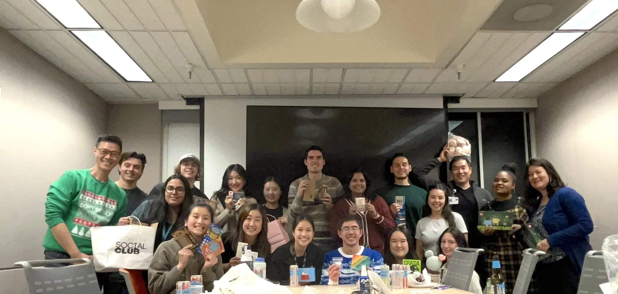 Annual Joint Holiday Party + White Elephant with the Rosenbluth Lab (Dec 2025)