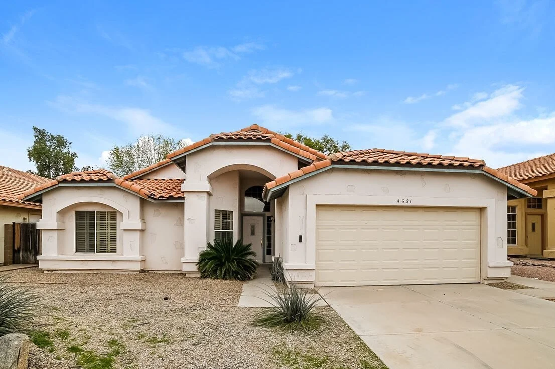 Exterior pictures taken for a few homes in Mesa, AZ! 📷

#realestatephotography #realestatephotographer #arizonarealestate #realestatearizona #exteriorphotography #exteriorphoto #exteriorphotographer #realestatephotographeraz