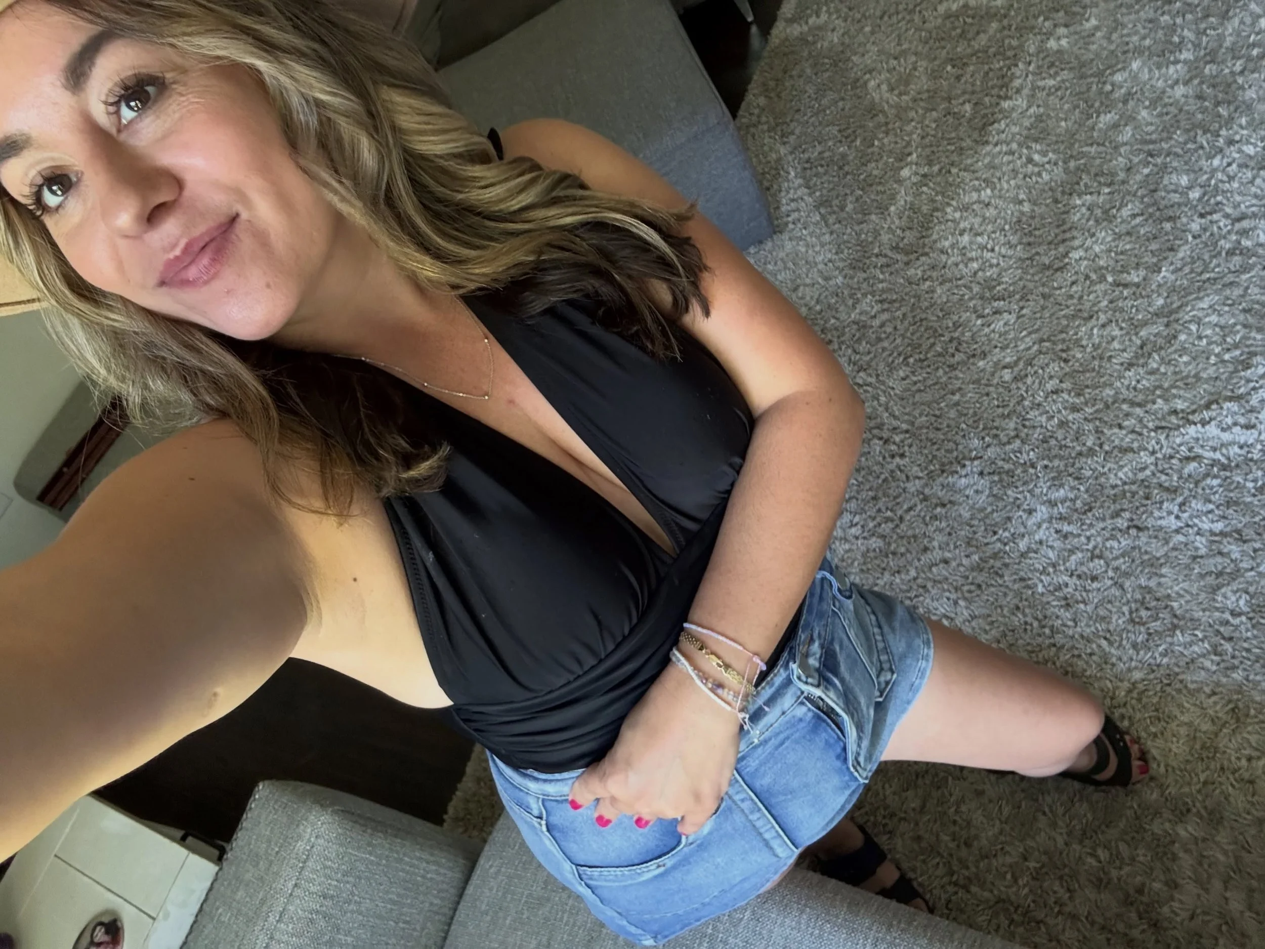 The sun is out! And something has clicked. I&rsquo;m gonna be ok! Life is beautiful. So are alll the people who came and even the ones who couldn&rsquo;t&hellip; I love you very mucho still!!! 

I had major mom guilt not being w my babies on my bday 
