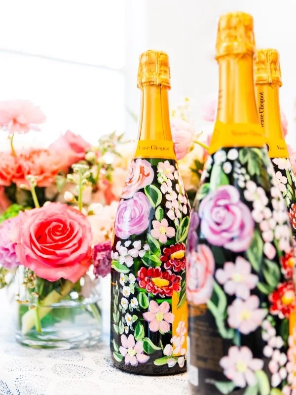 Floral haze and champagne for days 🍾