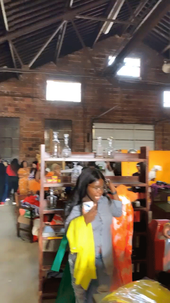 sample-sale-gif.gif