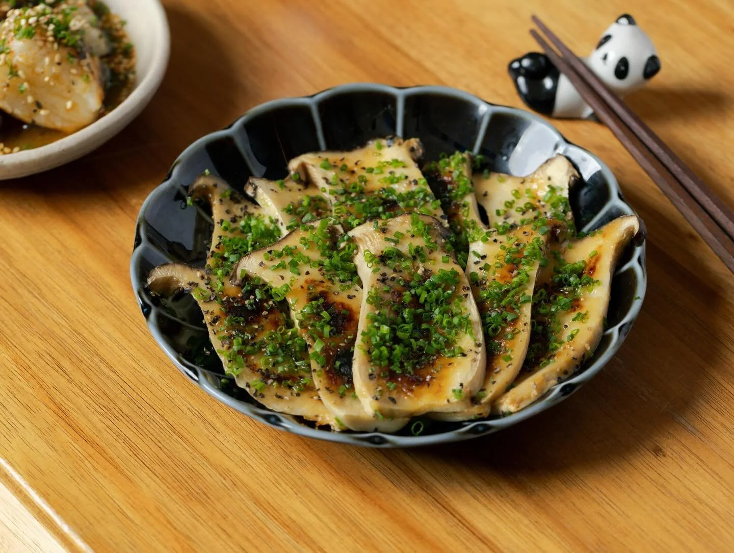 The dish that has been with us since the beginning.
King Oyster Mushroom, Dashi Butter.