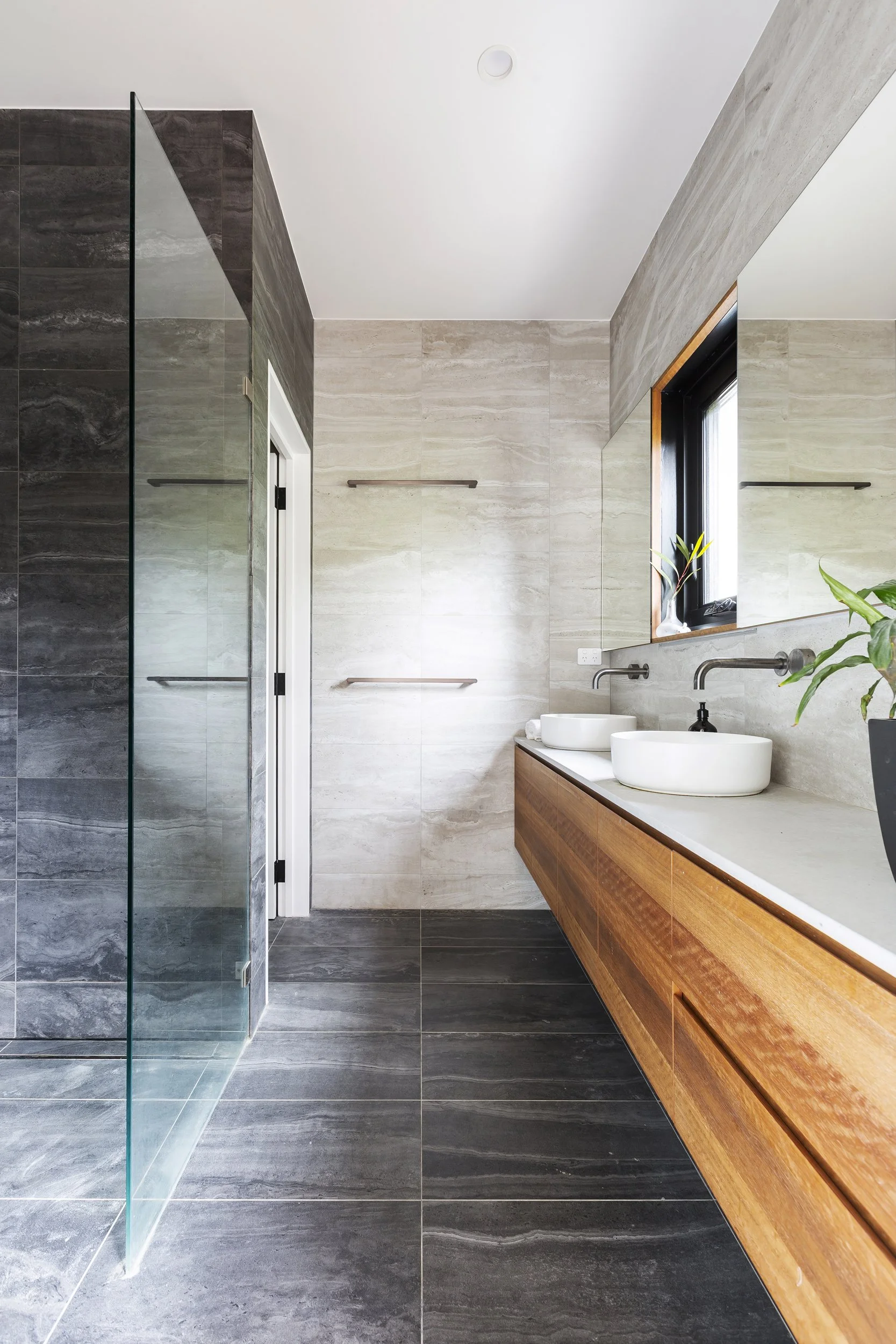 Jingston House, 
Designed by Rob Henry Architects 
© Ben King Photography