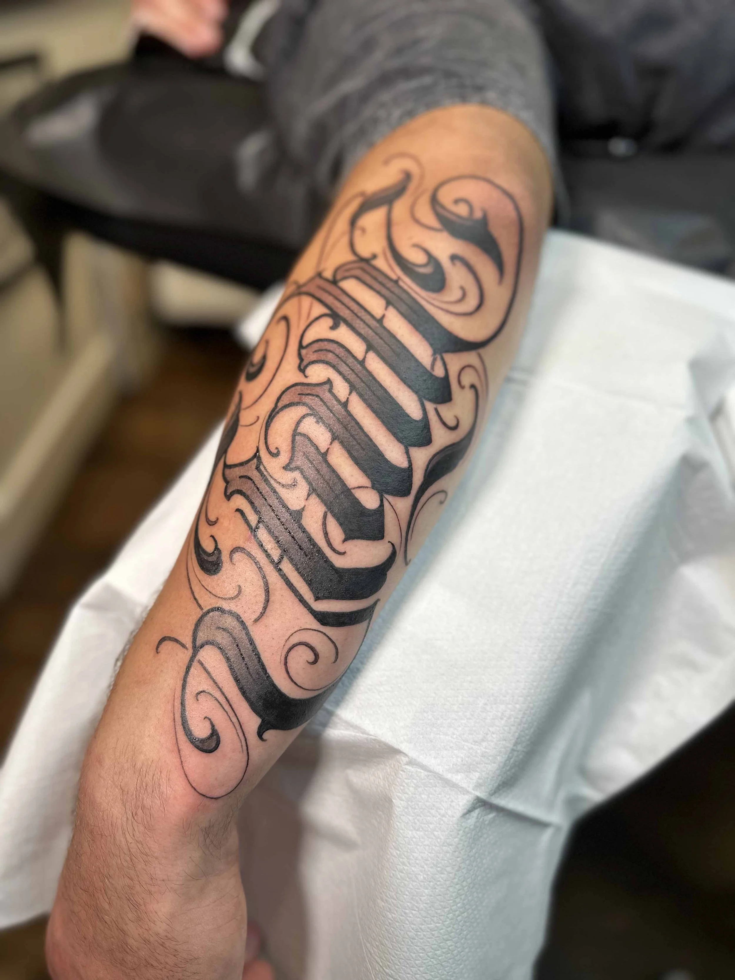 8_Deft_Portfolio_GuruTattoo.jpg