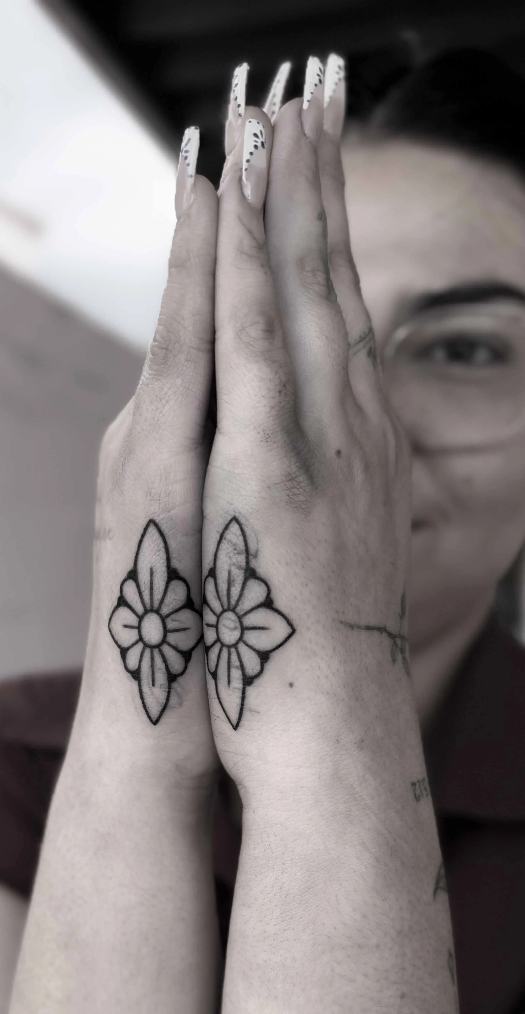 9_NatOsuna_Portfolio_Gurutattoo.jpg