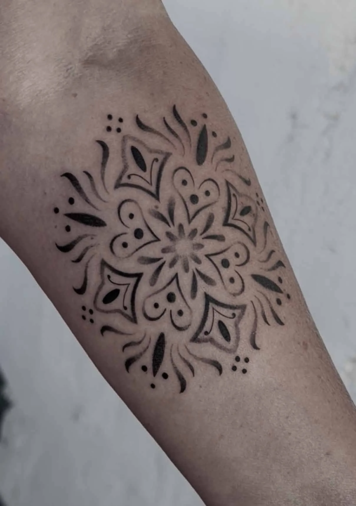 10_NatOsuna_Portfolio_Gurutattoo.jpg