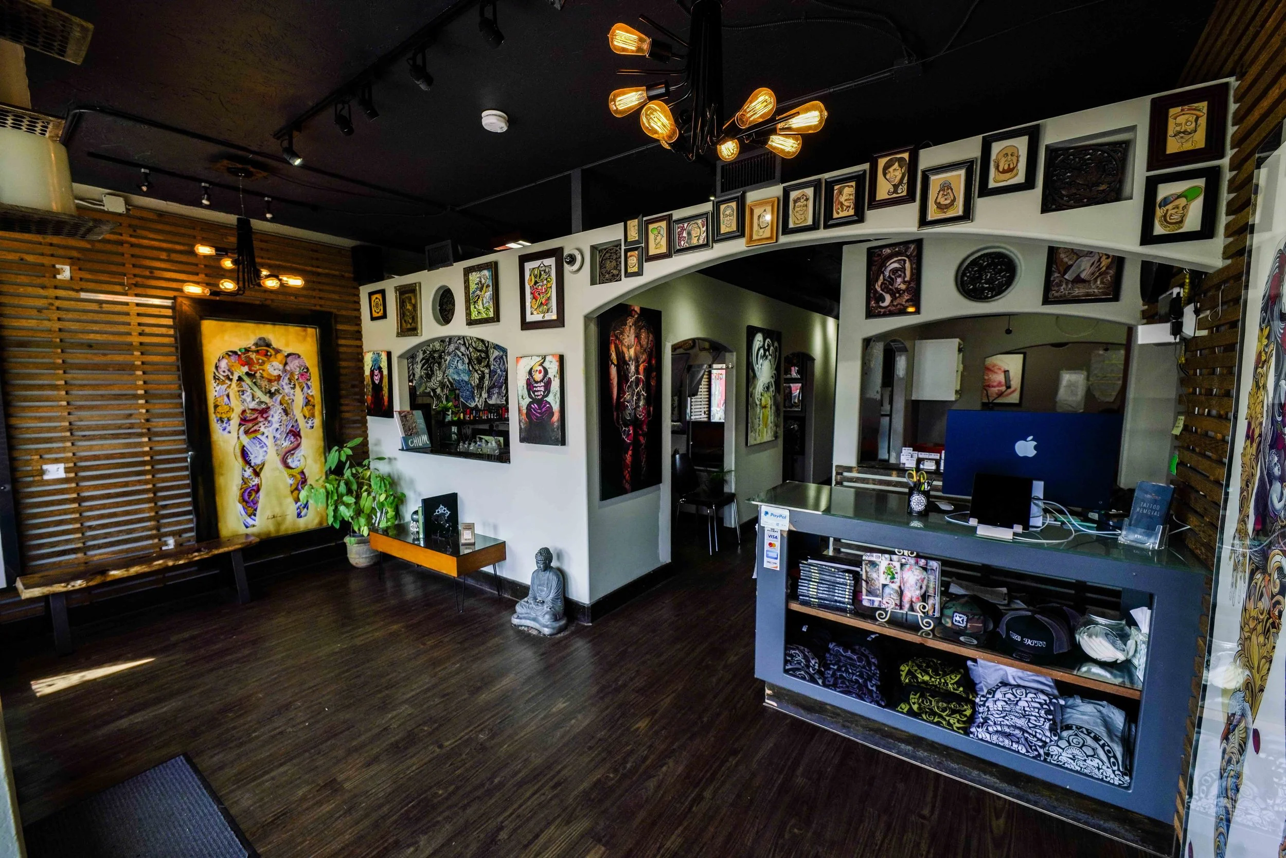 Guru Tattoo Pacific Beach Front Desk
