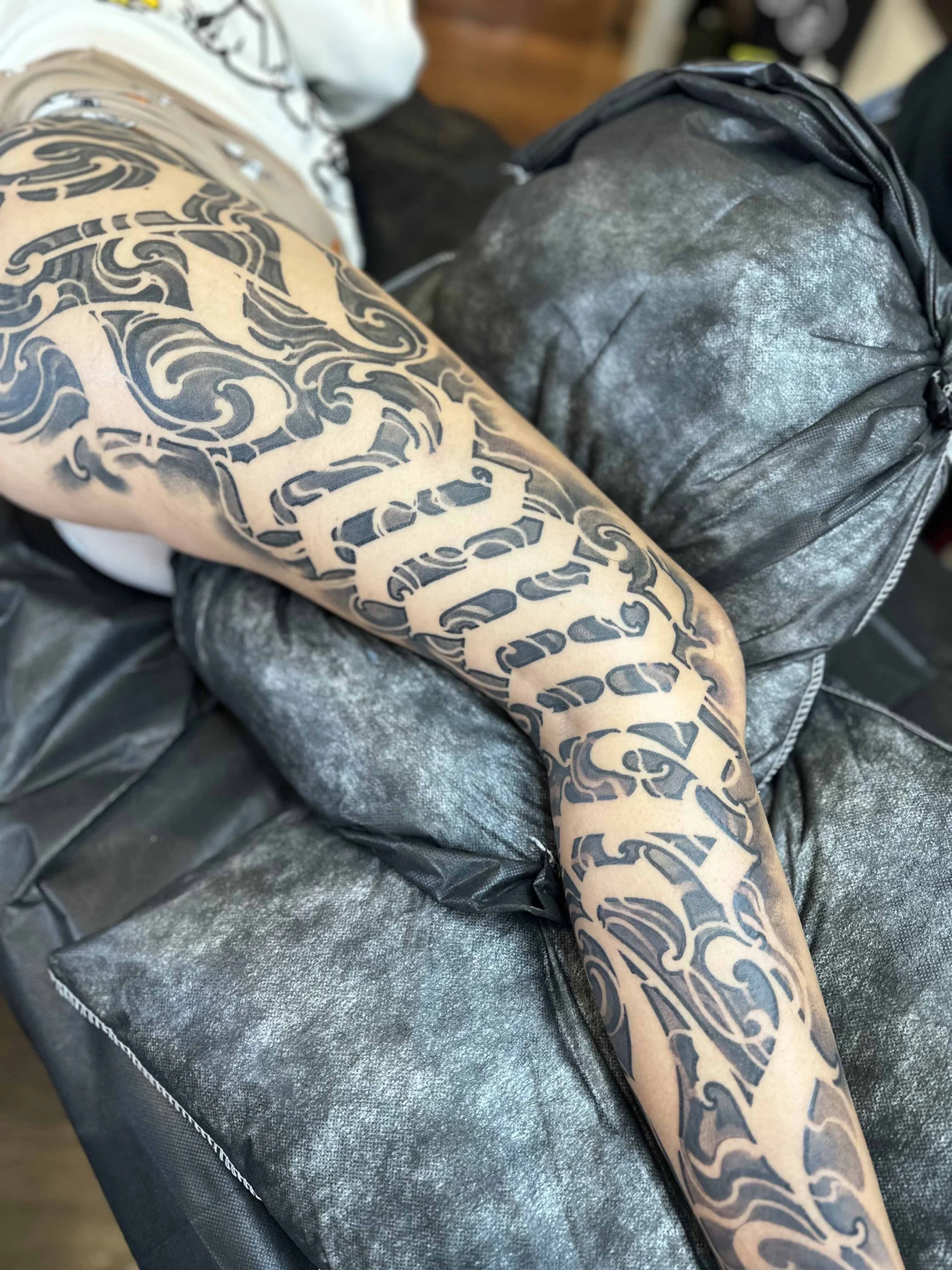 10_Deft_Portfolio_GuruTattoo.jpg