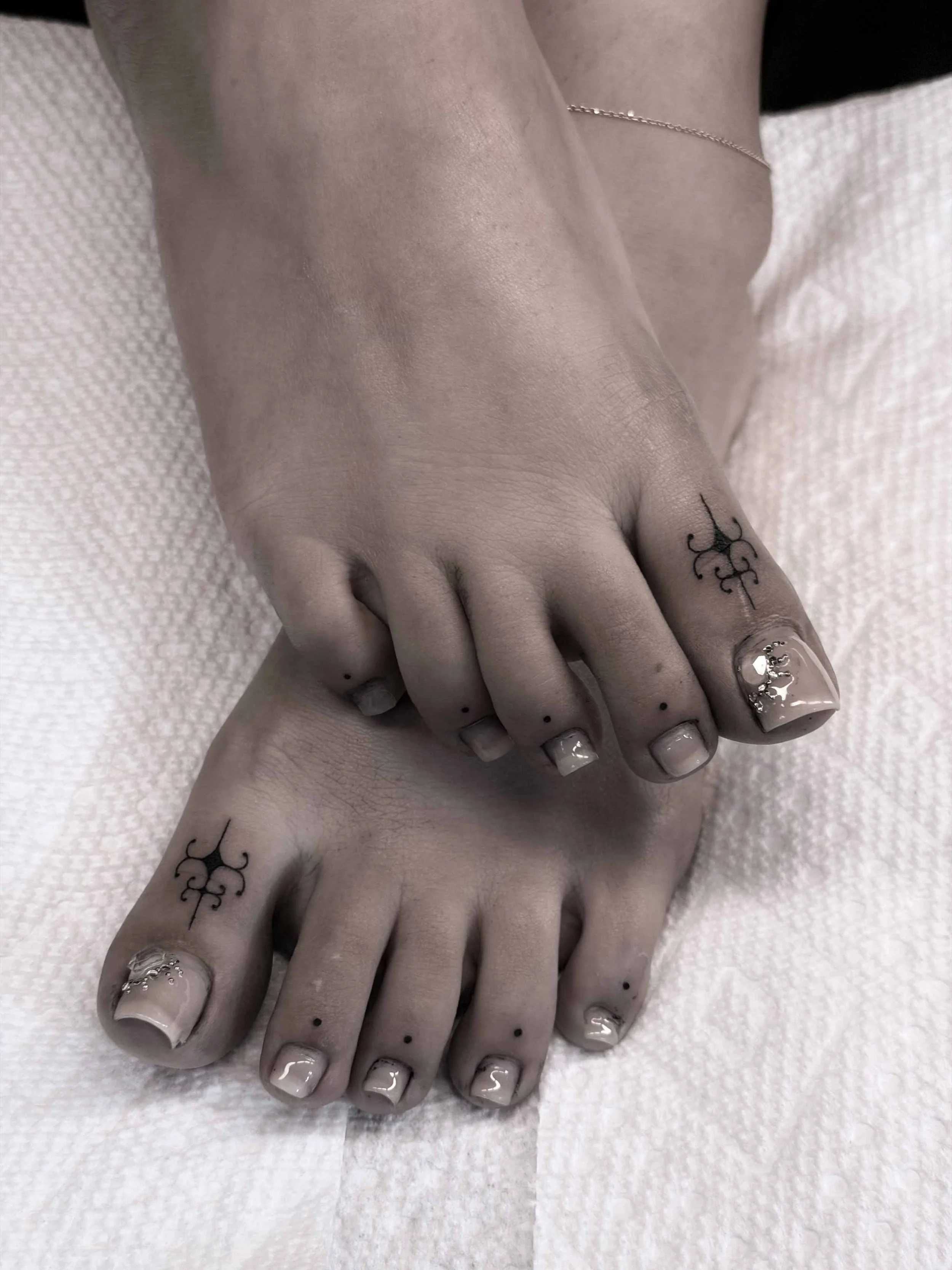 4_NatOsuna_Portfolio_Gurutattoo.jpg