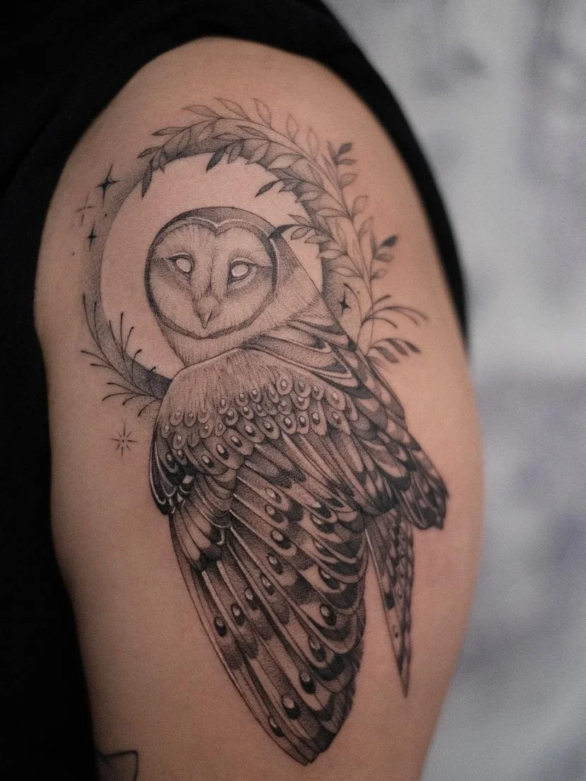 5_IzzyKellar_Portfolio_GuruTattoo.JPG