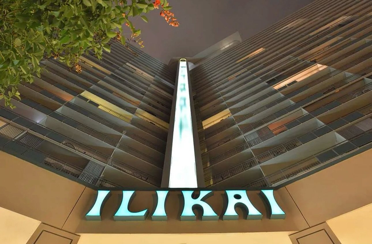 Find us at the top of the iconic Ilikai Hotel (famously featured in Hawaii Five-O), where you&rsquo;ll be instantly welcomed to stunning views of either the Honolulu cityscape, Koʻolau mountainside, or open views of the Pacific Ocean. 

Book your res