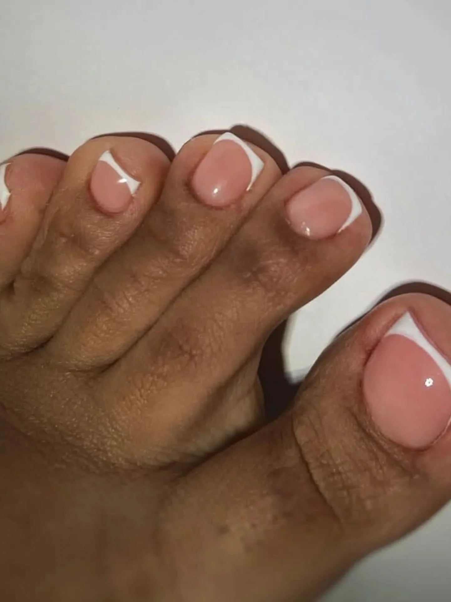 Fine negler p&aring; t&aelig;r og hender til sommeren?🌞
Book tid hos flinke Irina her
https://www.karolineshudpleie.no/

Eller kontakt oss her,eller p&aring; 97639684
@irene_beauty_16 #nailartist #naildesign #pedicure #manicure
