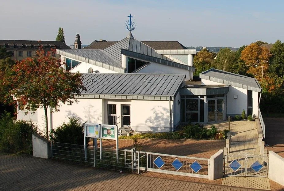 Neuapostolische_Kirche_außen.jpg