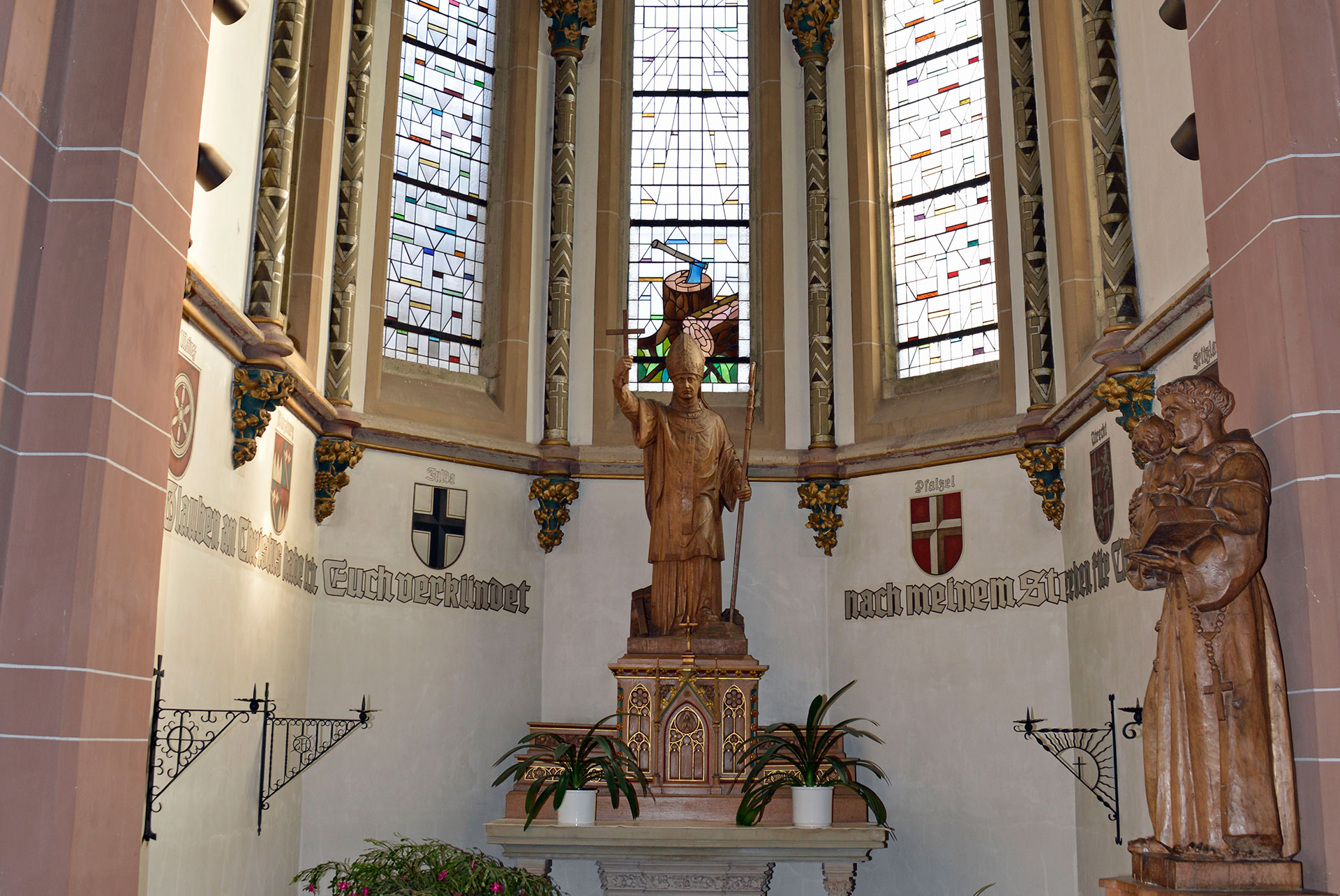 Altar-1.jpg