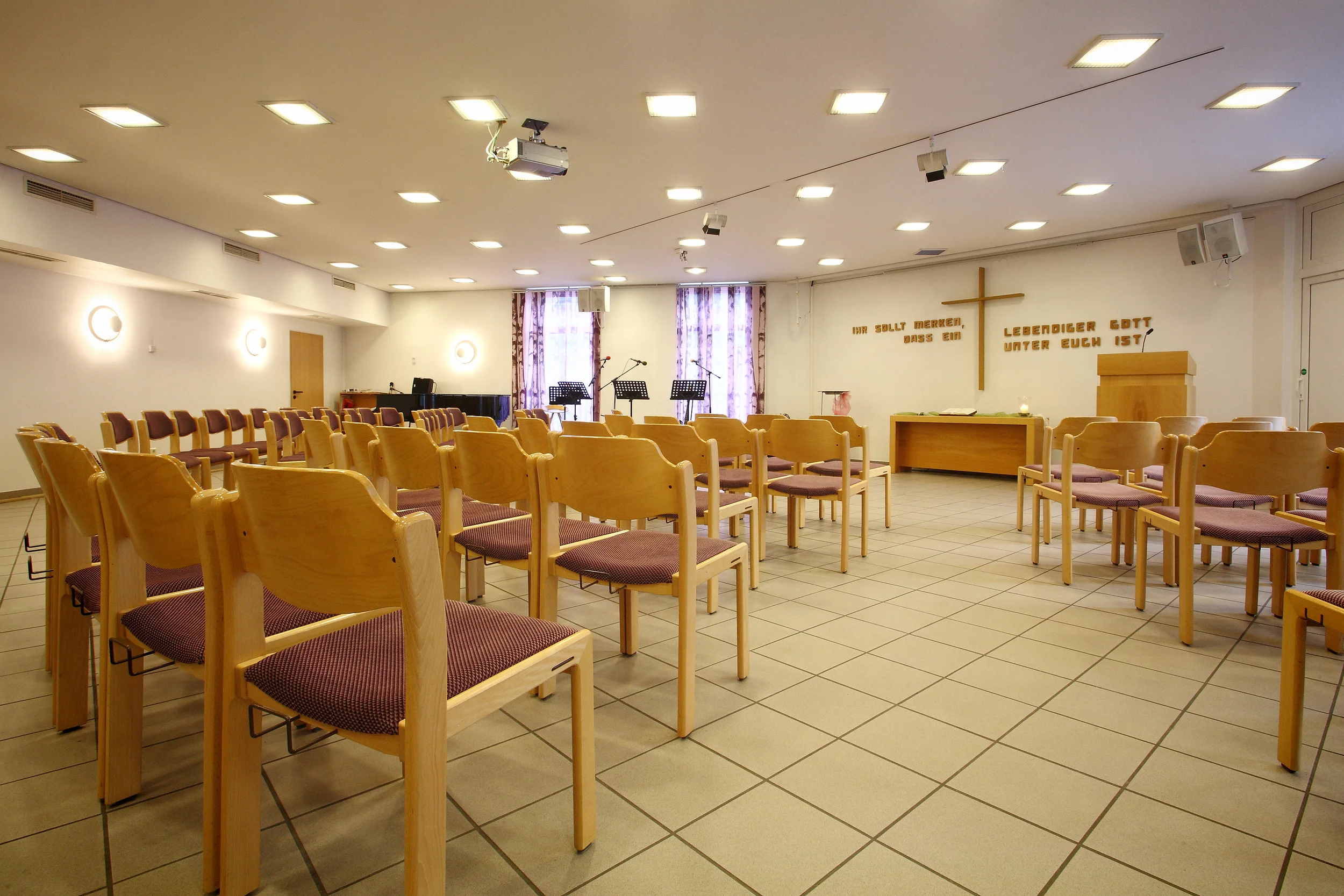 Gottesdienst-Saal