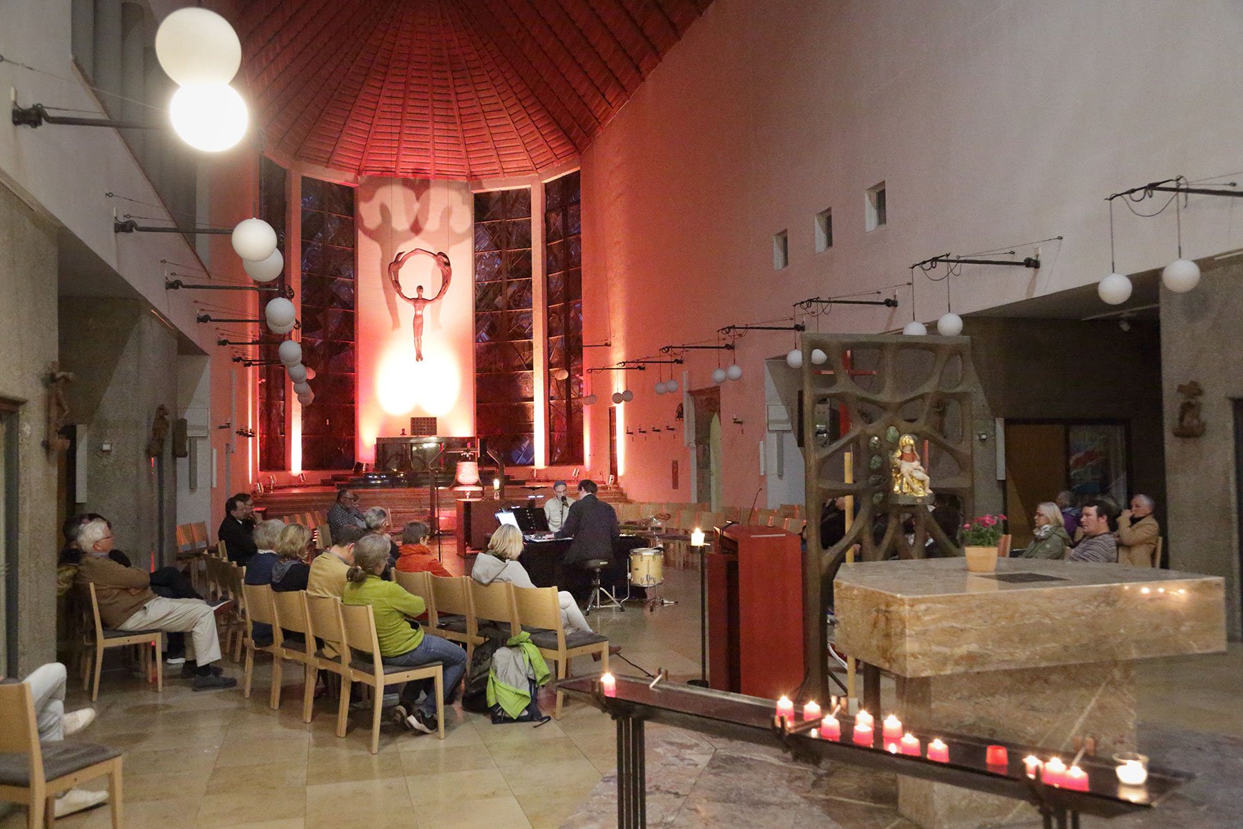 Citykirche.Innen-1_web.jpg