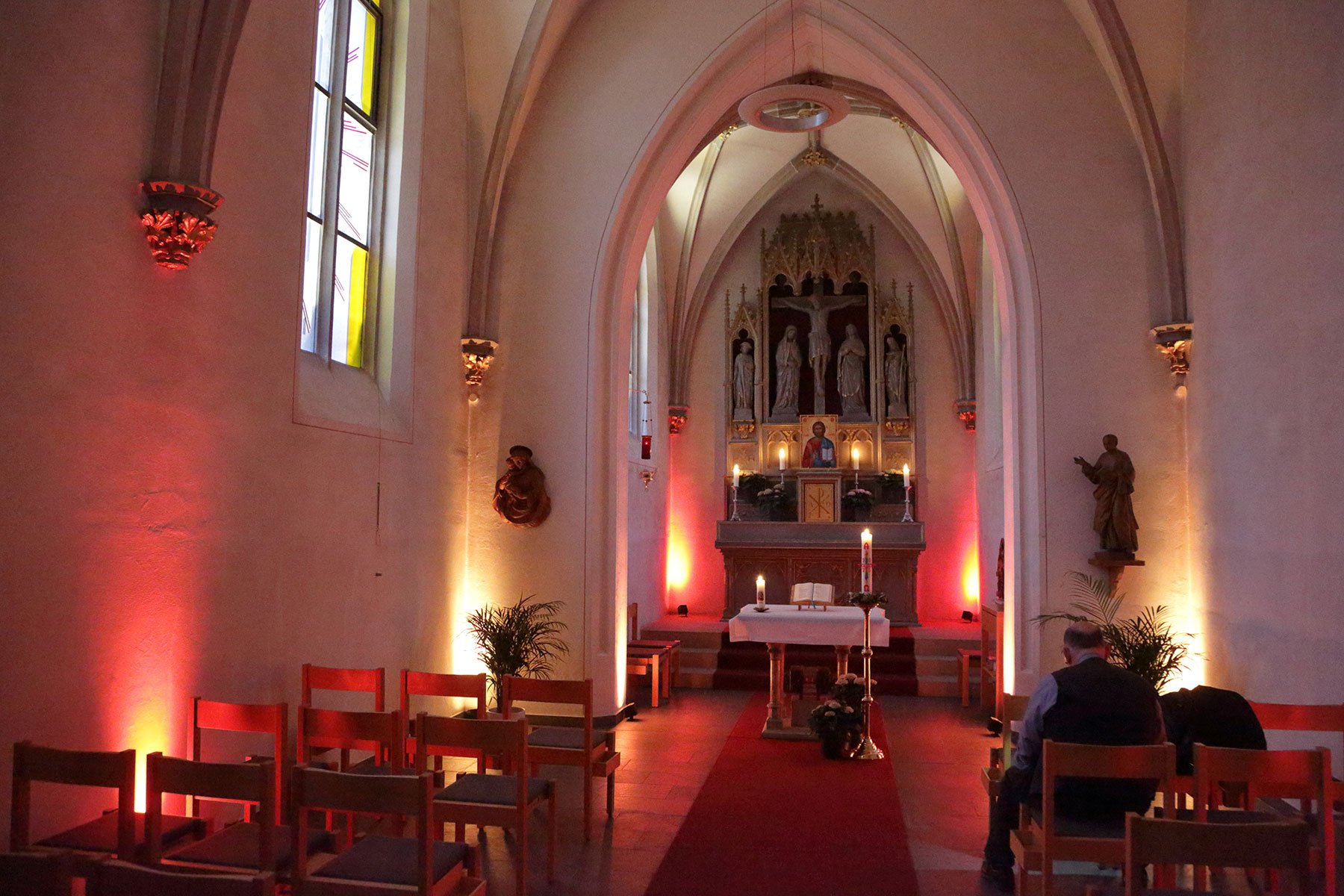 Peter-Friedhofen-Kapelle.Innen-1_web.jpg