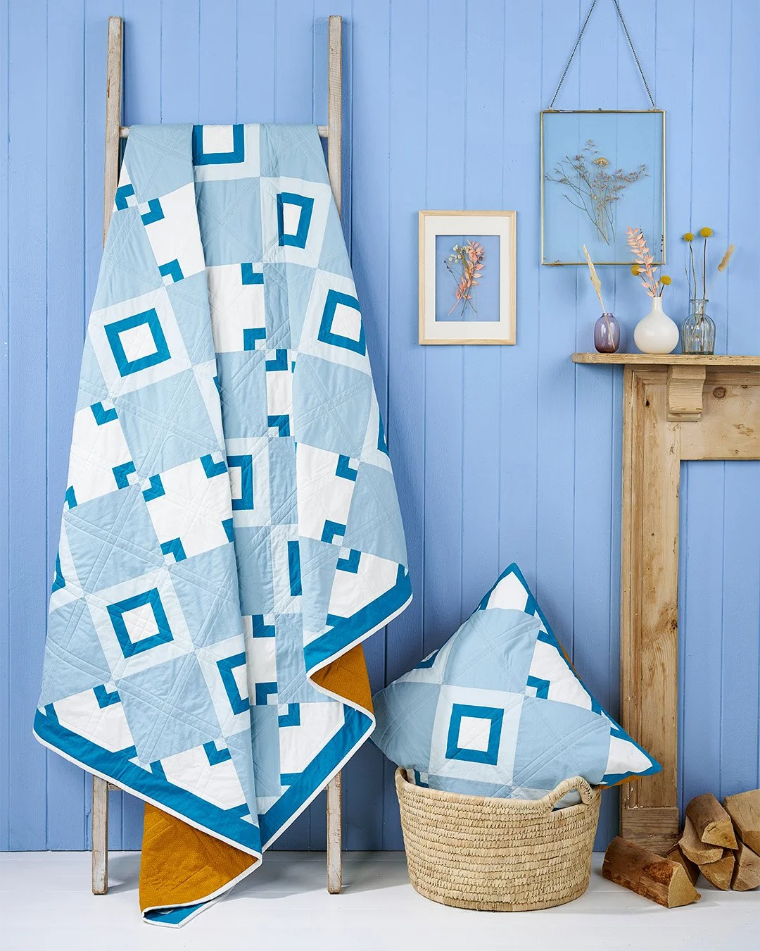 New issue alert 👀

A new issue of @lovequiltingmag came out today and there&rsquo;s a brand new Millie &amp; Bun Designs pattern in there for you all to dive into 🎉 At first glance it doesn&rsquo;t look like it, but you might be surprised to find o