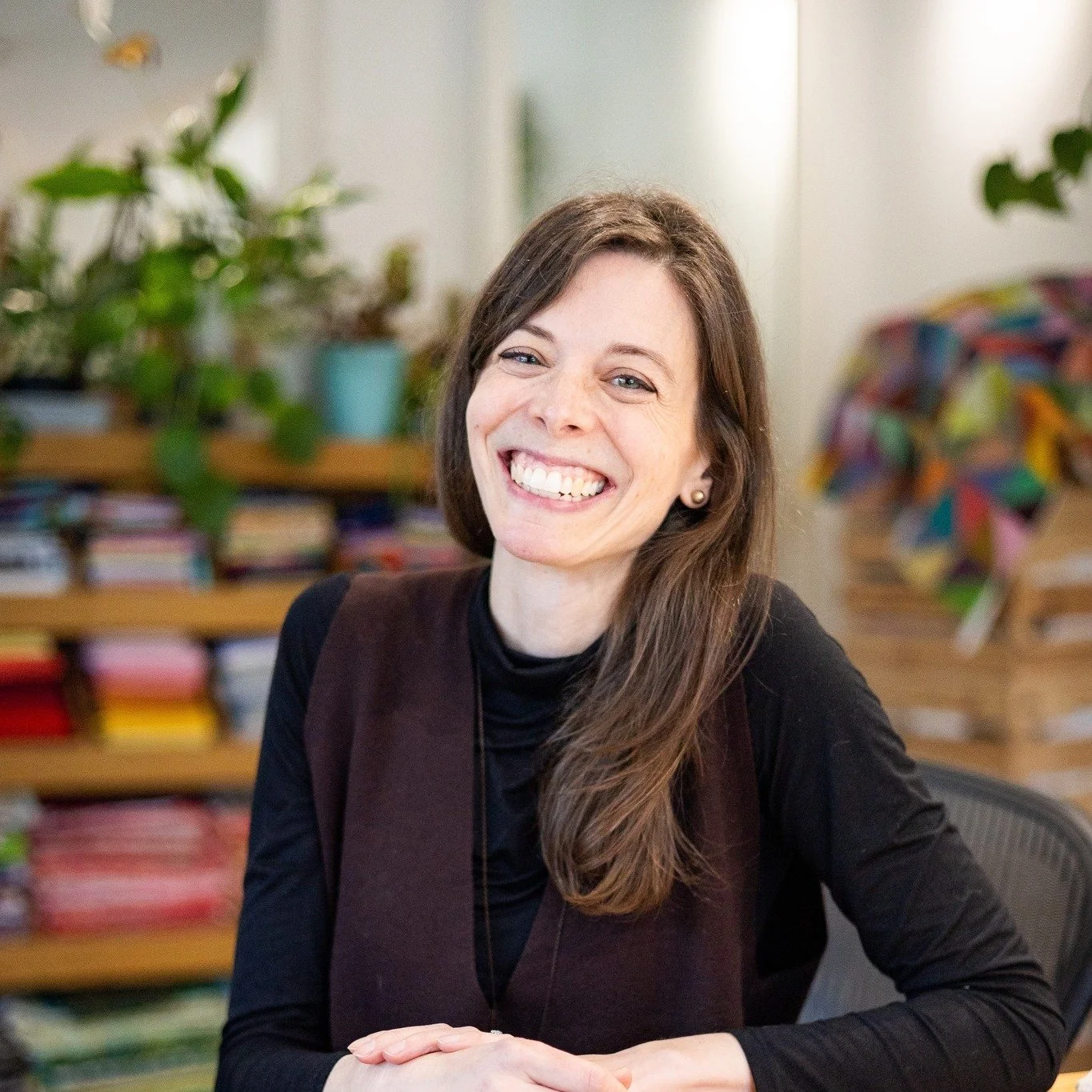 Hello, QuiltCon! 🎉

I&rsquo;m so excited to be heading to Raleigh for #quiltcon2026 and I cannot wait to meet some people while I&rsquo;m there! For those that might be new around here-

Hi! I&rsquo;m Lisa from Millie &amp; Bun Designs. I create mod