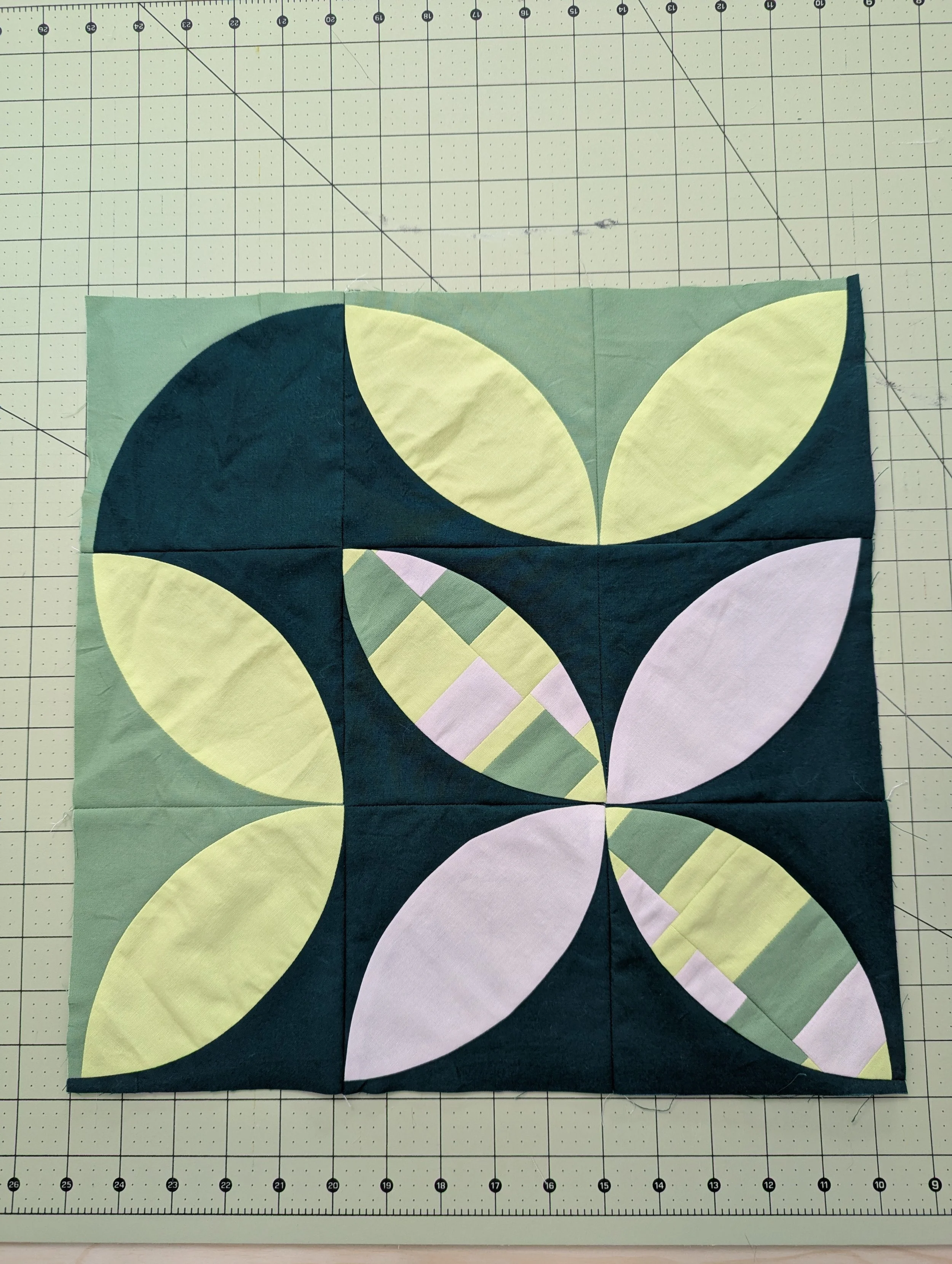 The 5759 Block with squares of improv for the peels
