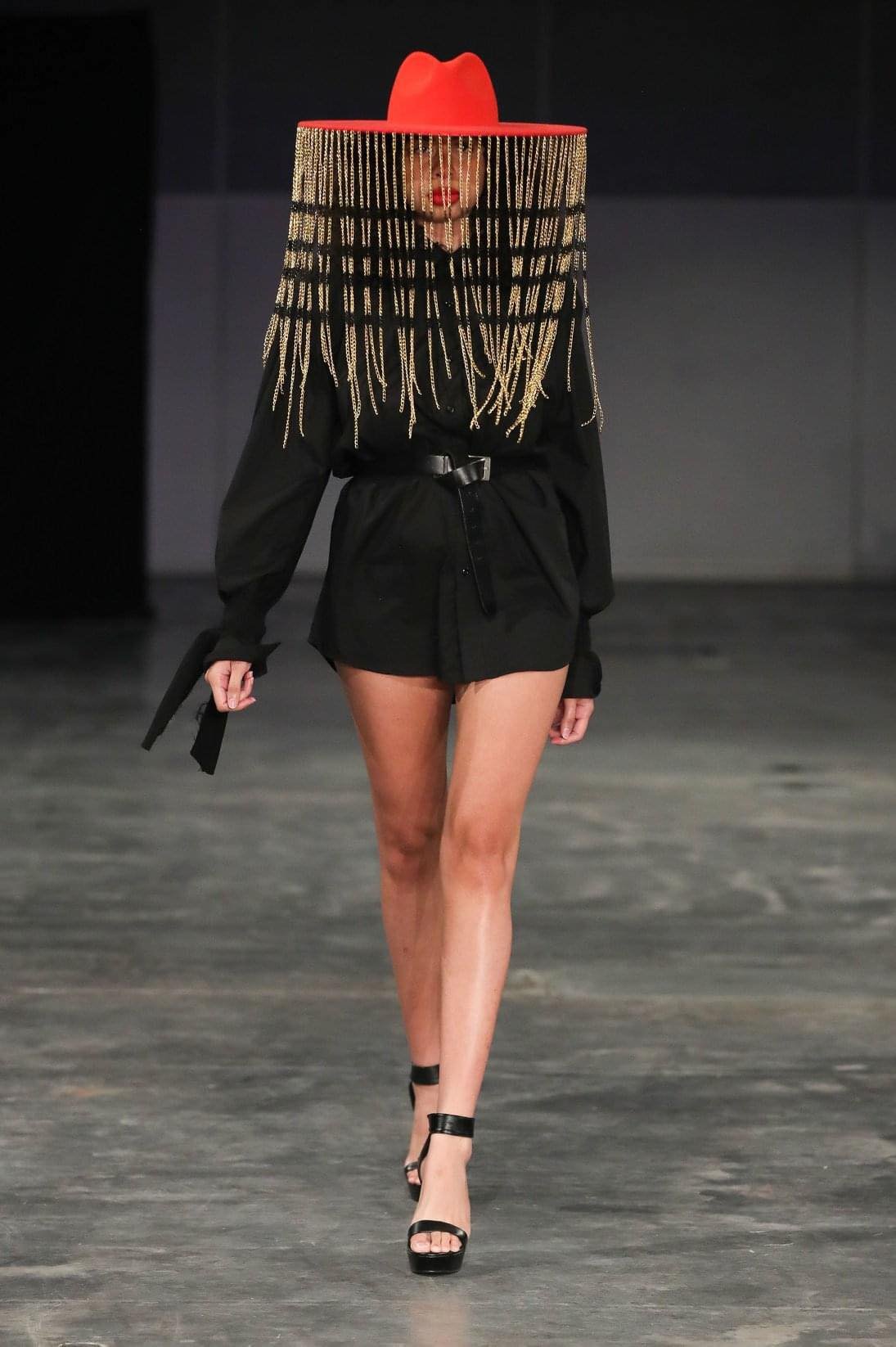 2022 VA MELBOURNE FASHION FESTIVAL
Indigenous Global Indigenous Runways
Melbourne, VIC