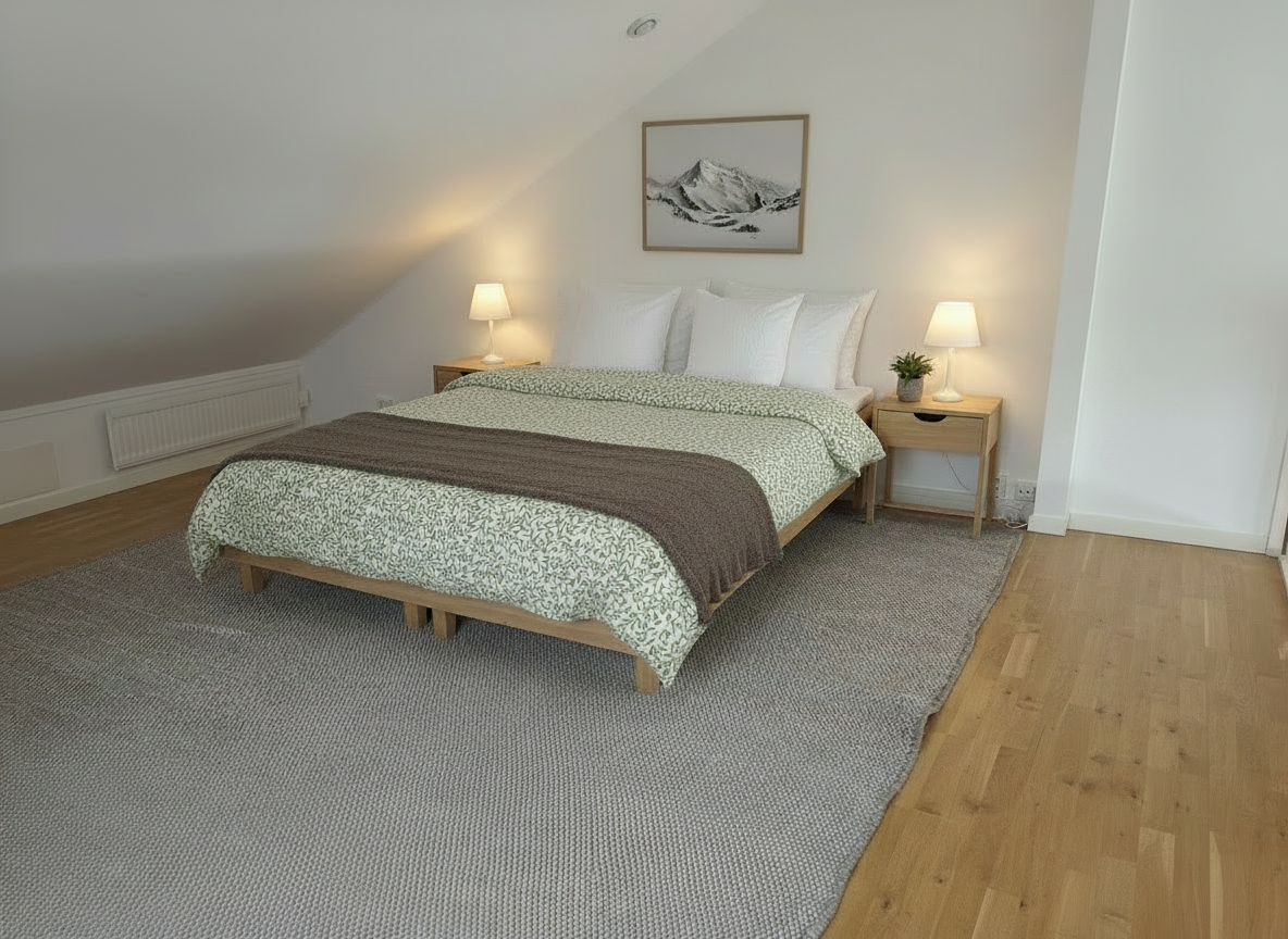 Main Bedroom
