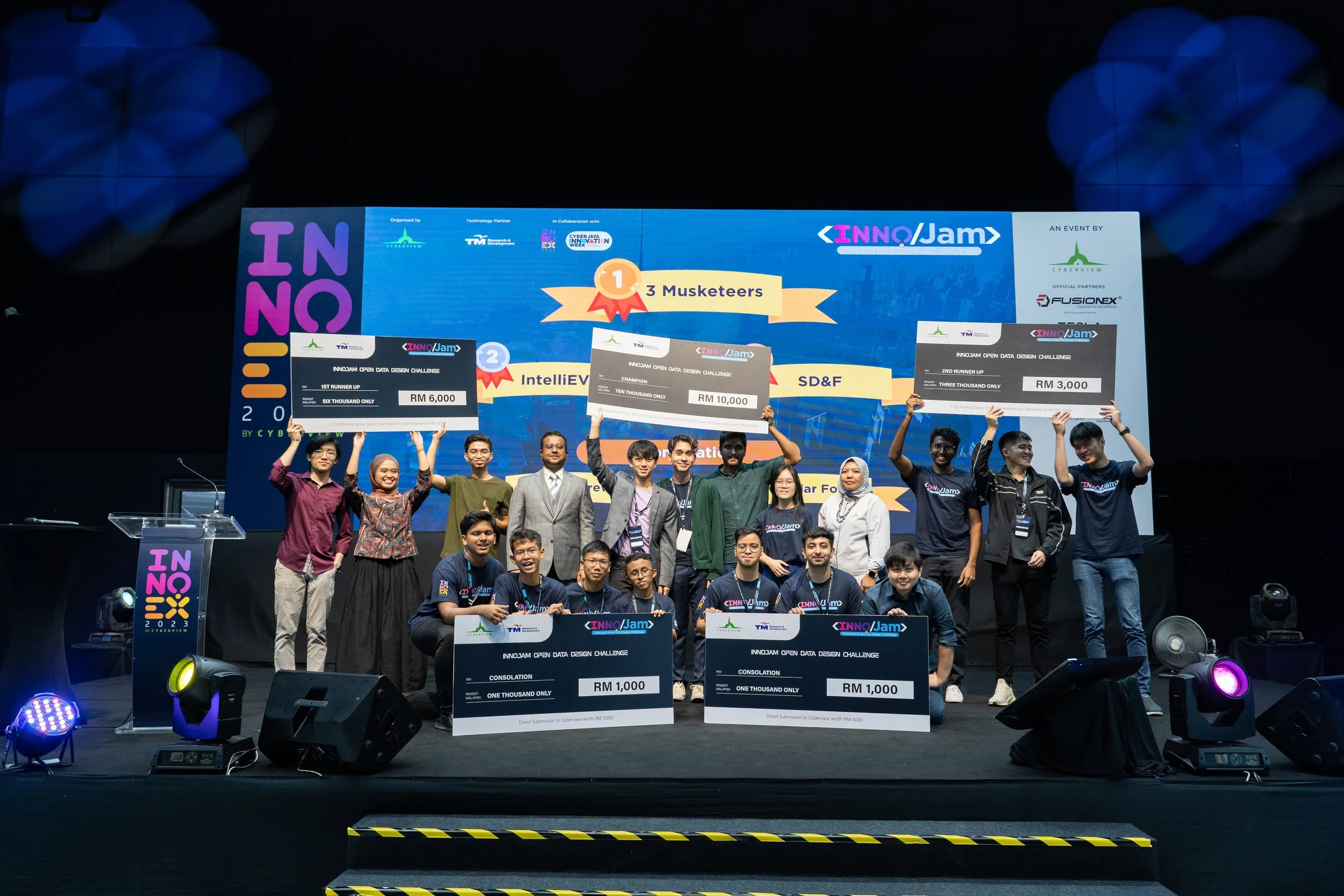 Growth Charger - Hackathon Inno Ex - Cyberview 3.jpg