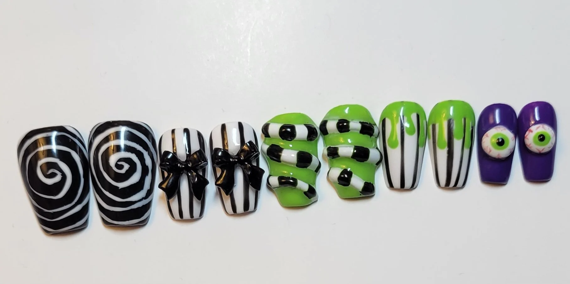 beetlejuice coffin pressons (1).jpg