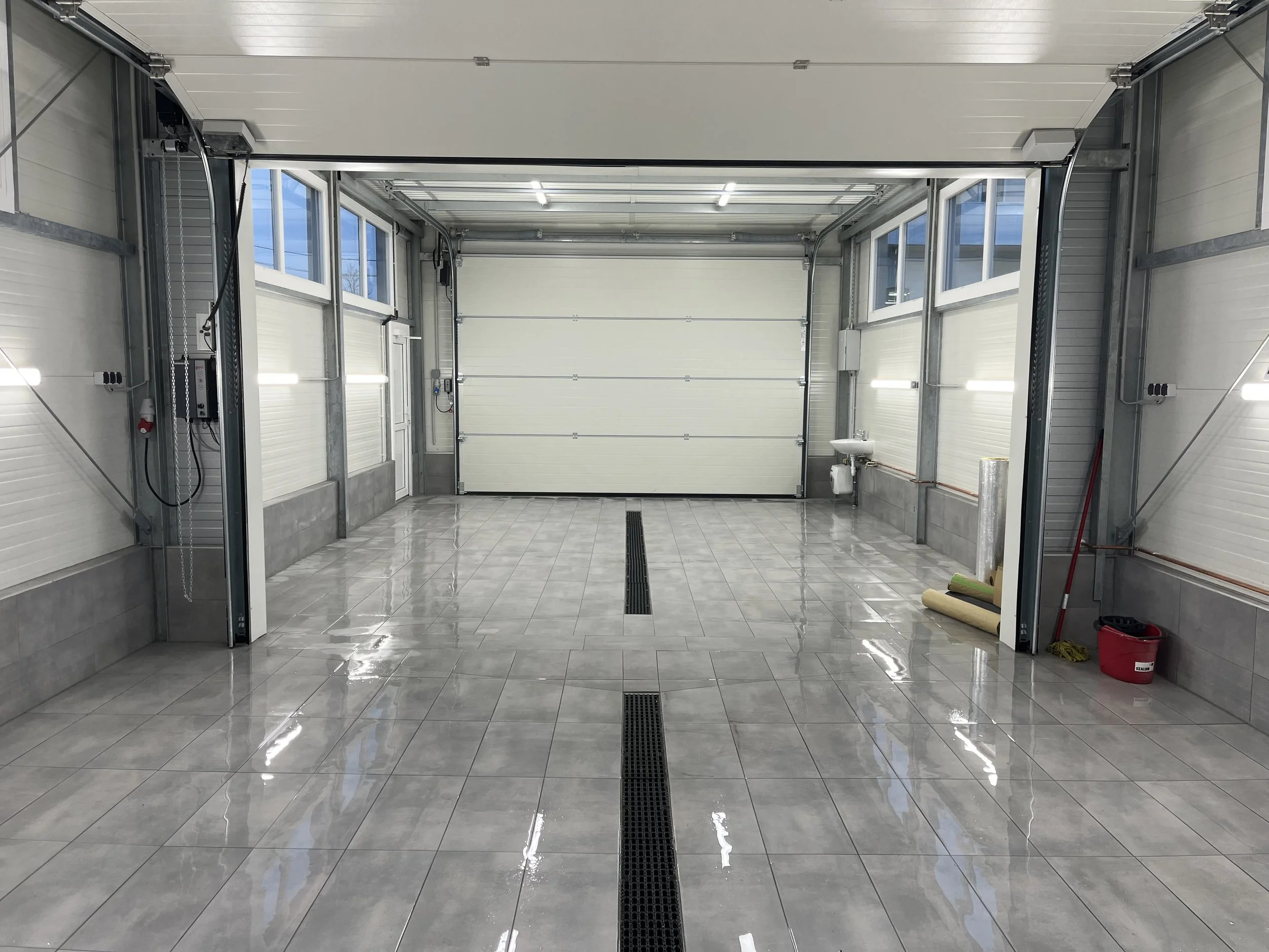 Autómosó építés - Nyíregyháza