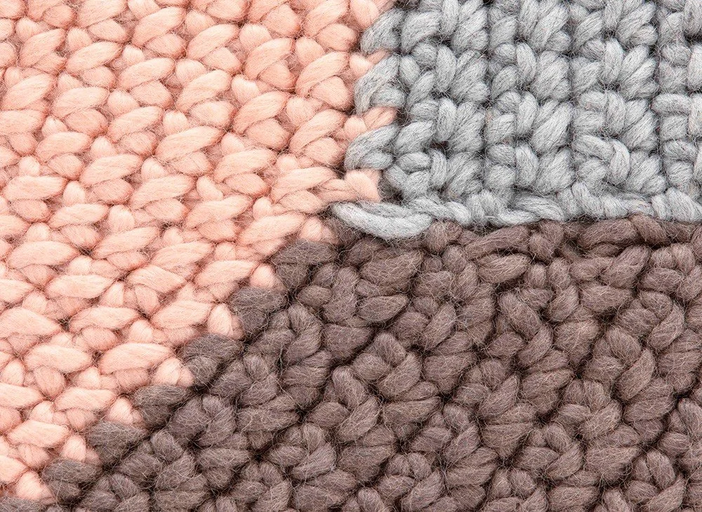Crochet-mono-pink-2adl.jpg