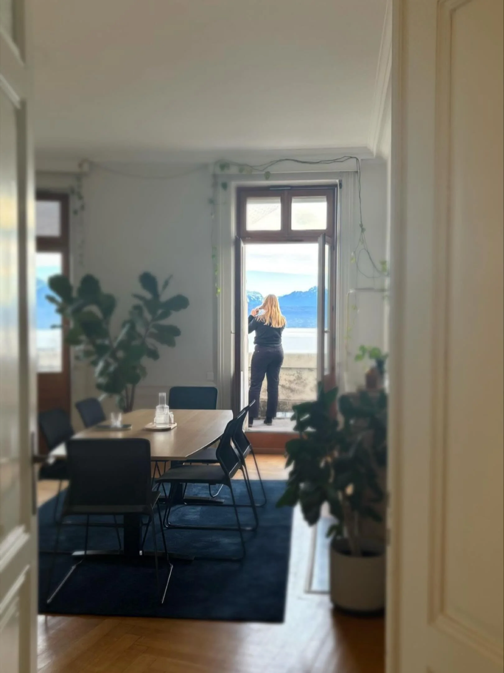 ✨&Ecirc;tre conseill&egrave;re d&rsquo;&Eacute;tat, c&rsquo;est souvent devoir faire des arbitrages.⚖️

Prendre le temps d&rsquo;&eacute;couter, de confronter les points de vue, de discuter longuement pour comprendre les enjeux et, surtout, pour trou