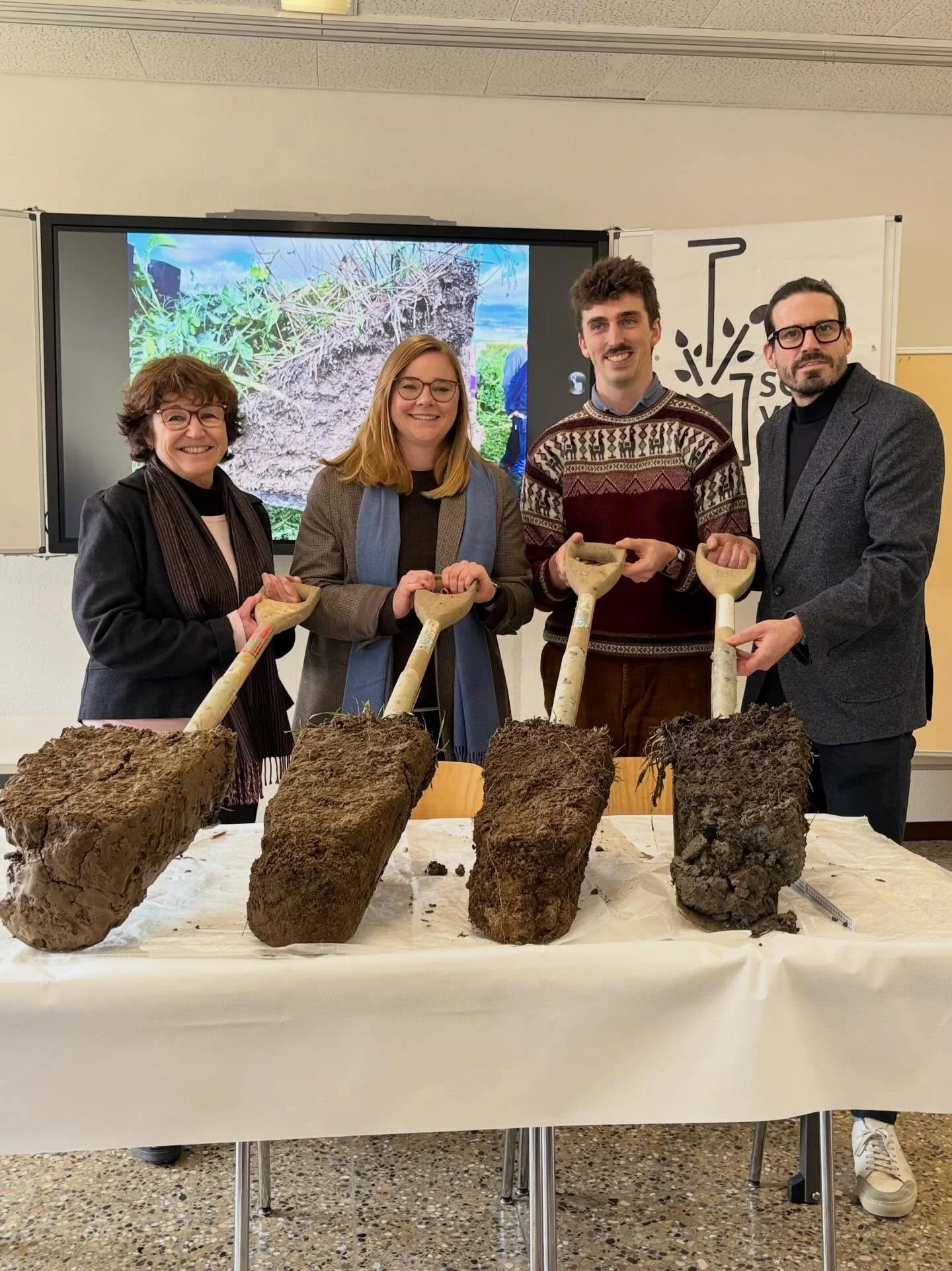 🌾 Quel plaisir de me rendre aujourd&rsquo;hui &agrave; la station d&rsquo;essai de Grange-Verney &agrave; Moudon!

✨🤩Je tiens &agrave; remercier tr&egrave;s chaleureusement toutes les &eacute;quipes sur place pour leur accueil, leur disponibilit&ea