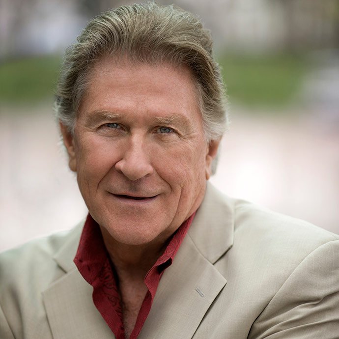 Episode 40: A lively conversation with Sherrill Milnes and Maria Zouves 