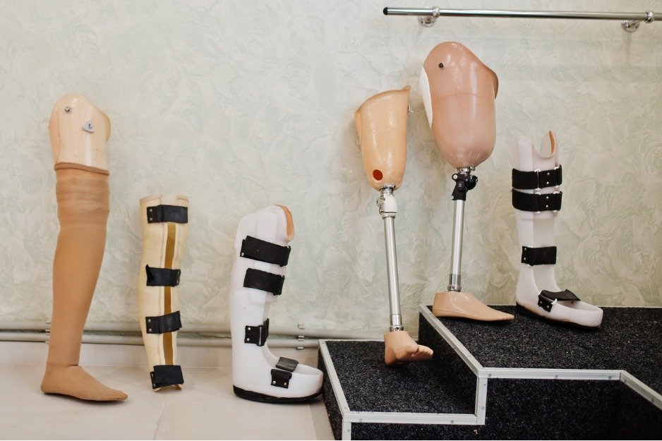 As a professional, you are in a unique position in the medical field to match a patient’s biomechanical deficiencies with the latest approaches. Much of the rest of the health care continuum thinks in terms of solid ankles, posterior leaf spri