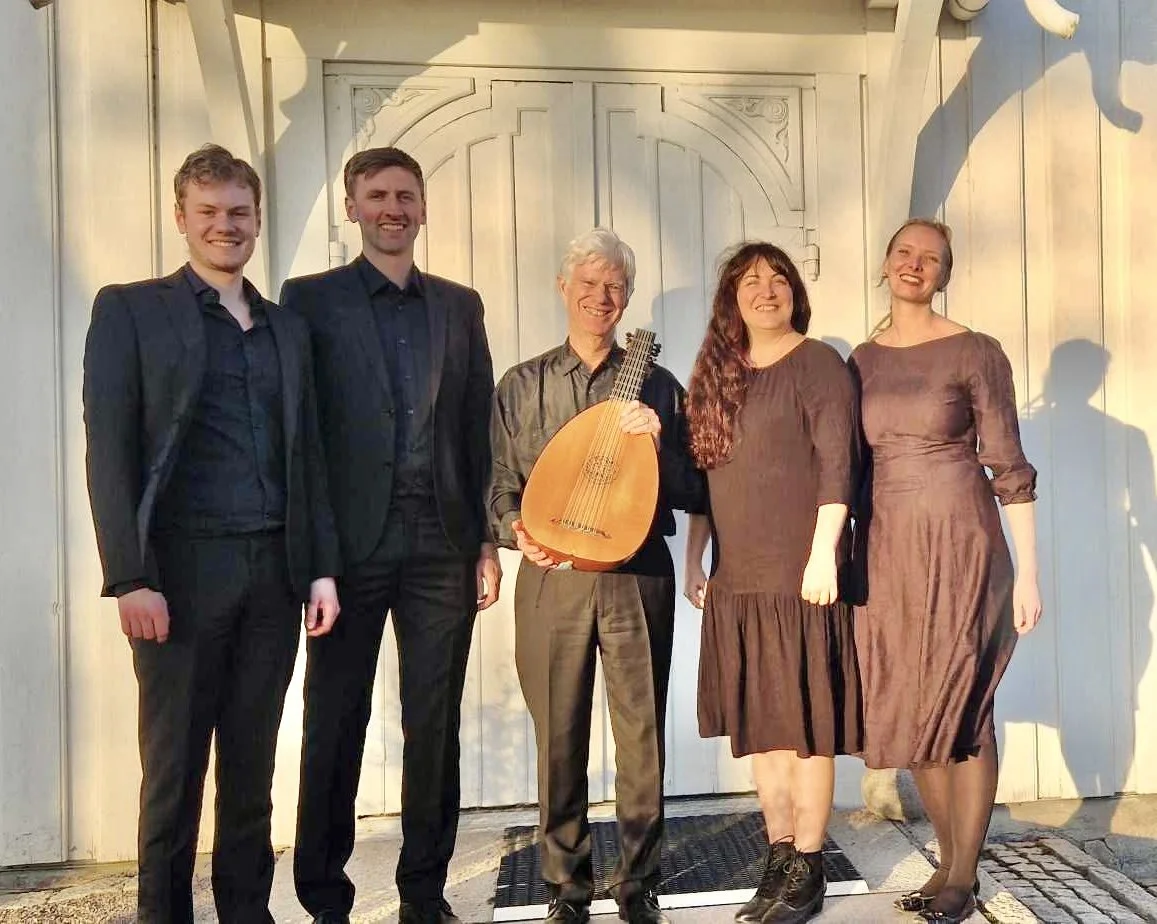 In Darkness Let Me Dwell