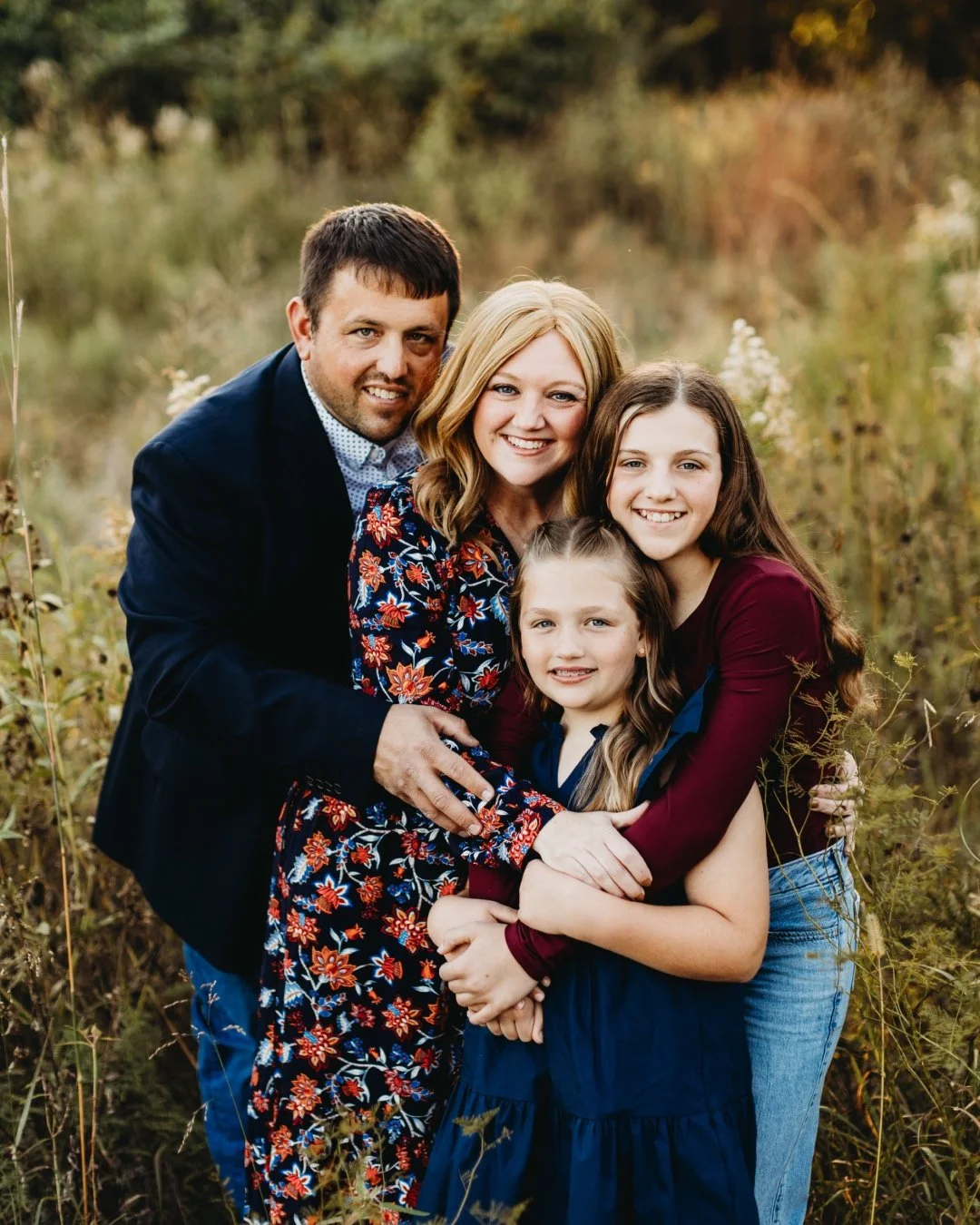 one year ago, they were complete strangers and I'm just so glad that is no longer the case. 🖤