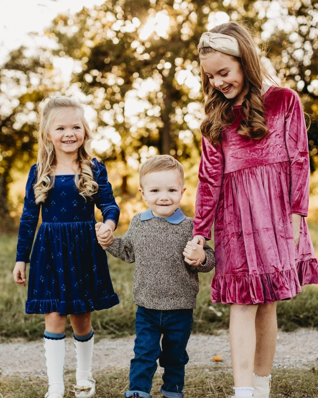 Blake is a biggggg fan of his older sissies ☺️