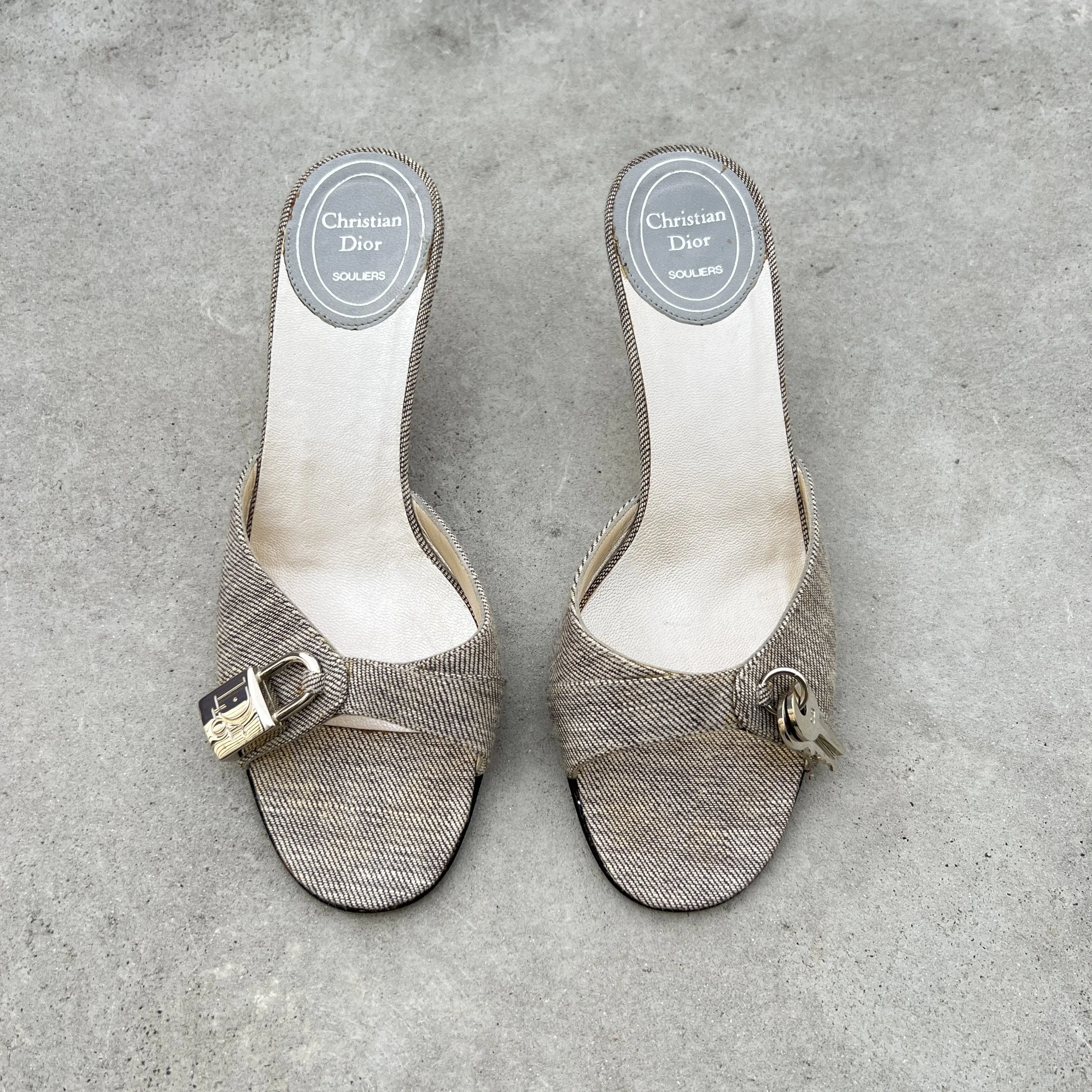 Dior | Auth Vint Rare John Galliano Denim Gray Lock & Key CD Silver Kitten Heel Mules (35)